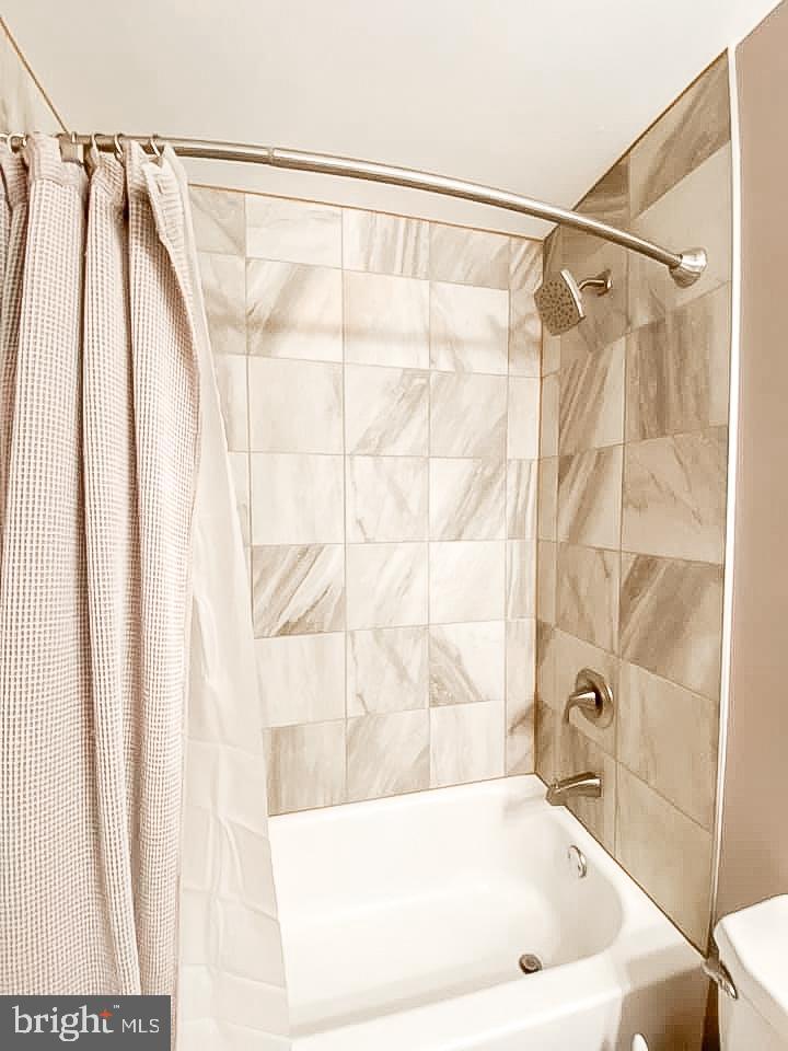 NEWINGTON STATION - Residential Lease