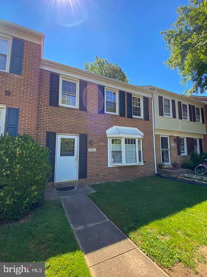 NEWINGTON STATION - Residential Lease