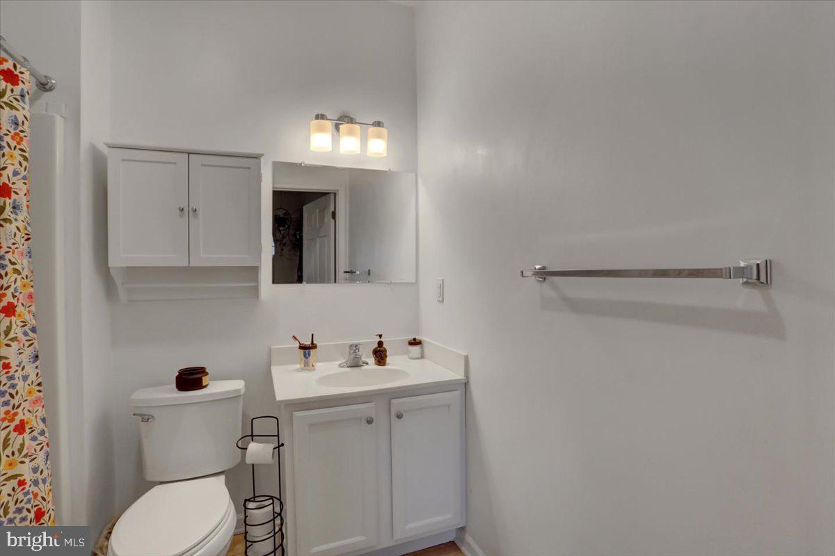 SUMMERLAND MANOR - Residential