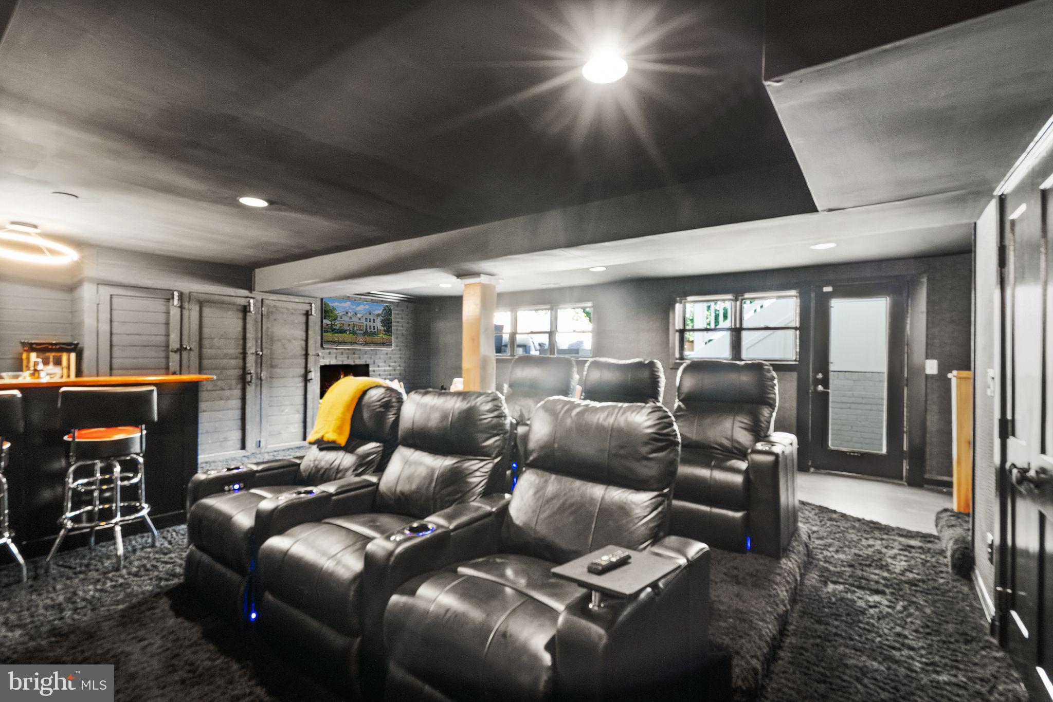 BERKSHIRE OAKWOOD - Residential