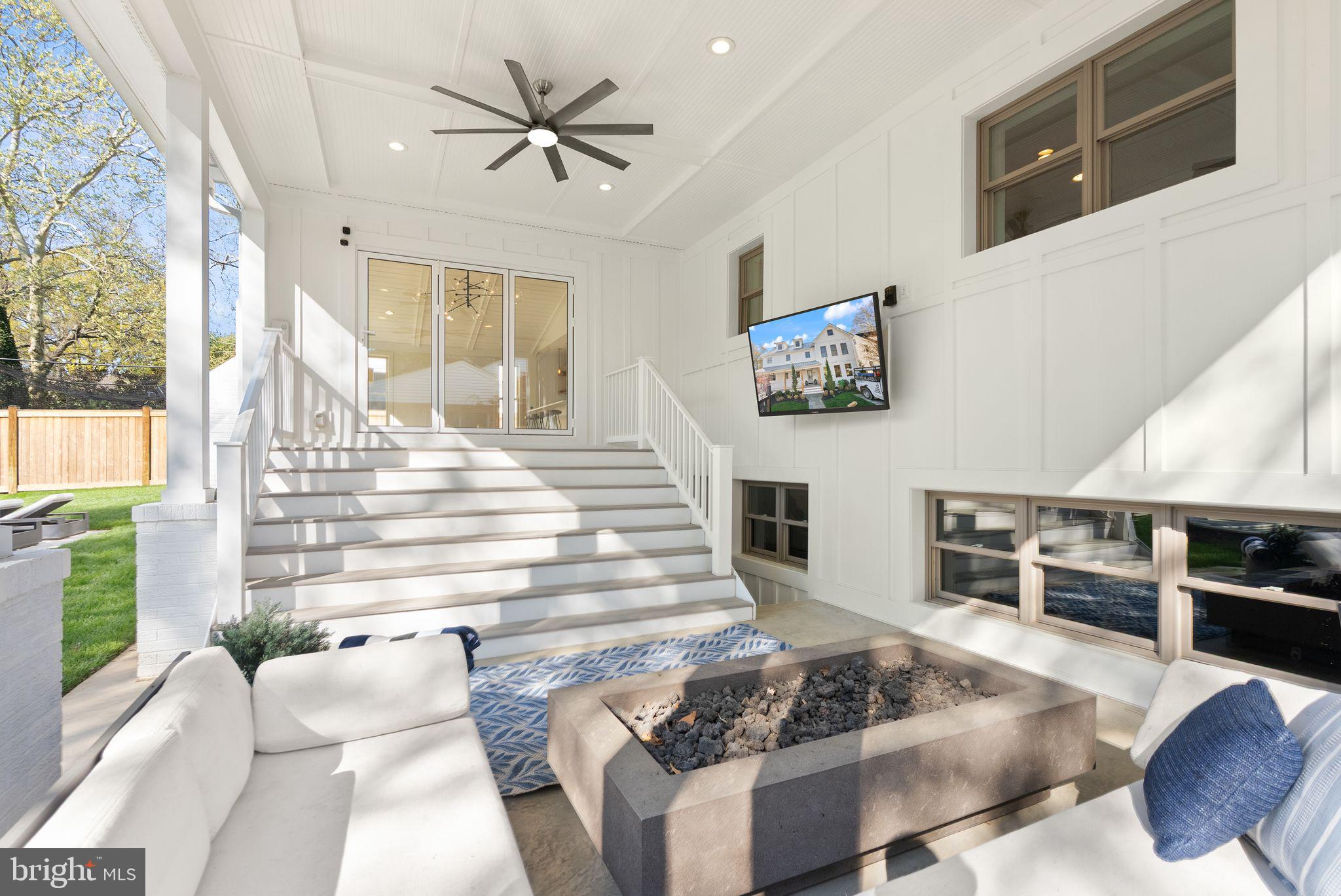 BERKSHIRE OAKWOOD - Residential