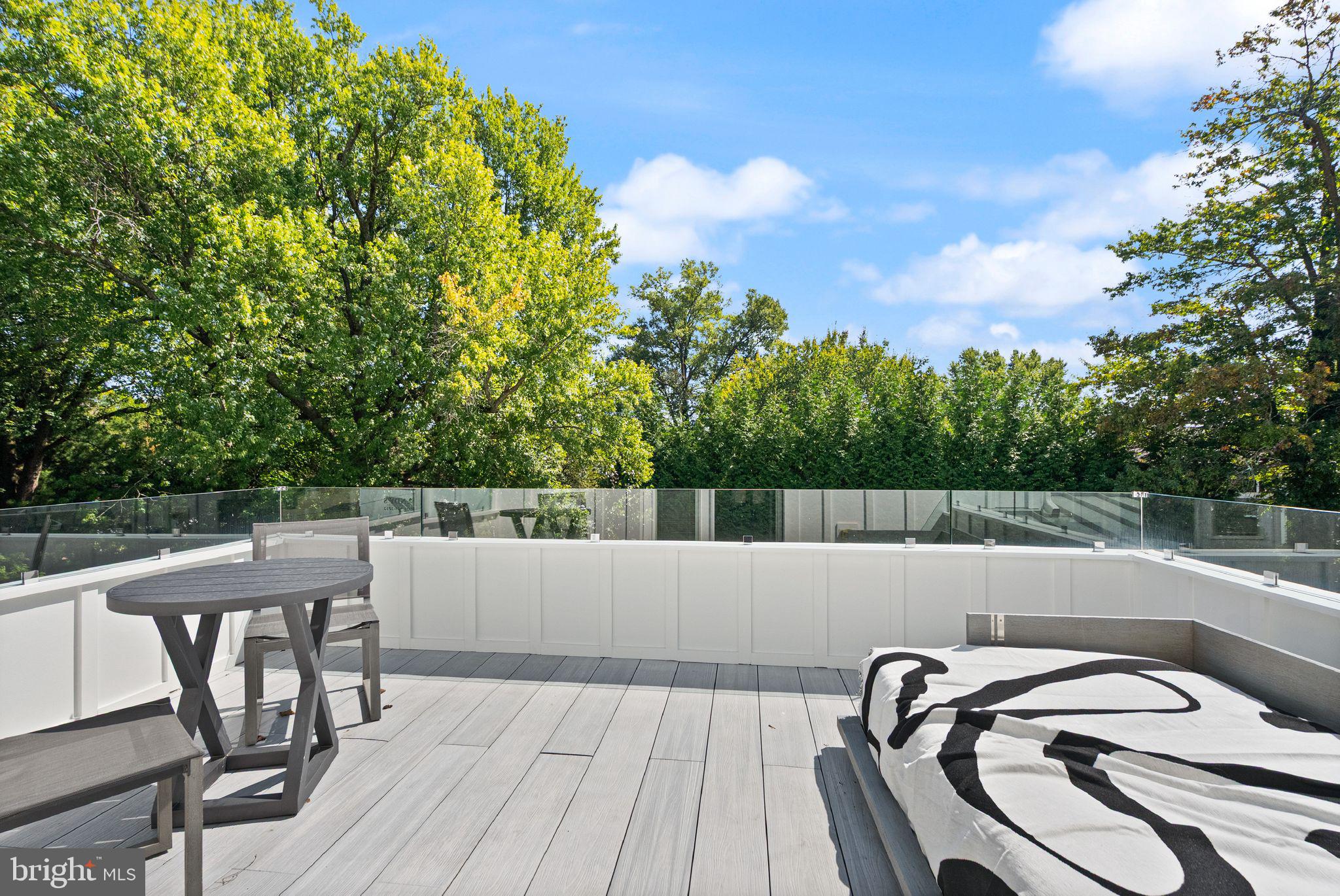 BERKSHIRE OAKWOOD - Residential