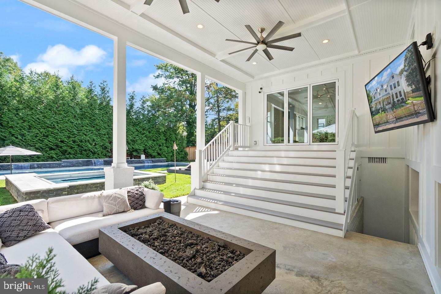 BERKSHIRE OAKWOOD - Residential