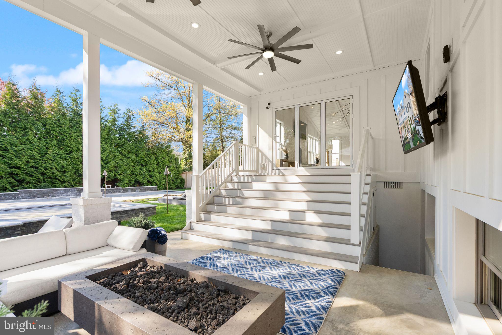 BERKSHIRE OAKWOOD - Residential