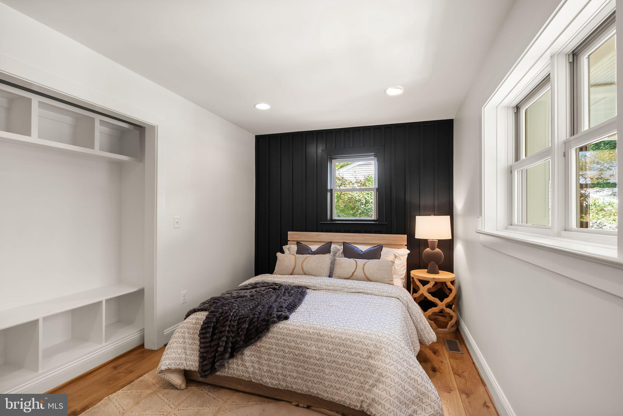 BERKSHIRE OAKWOOD - Residential