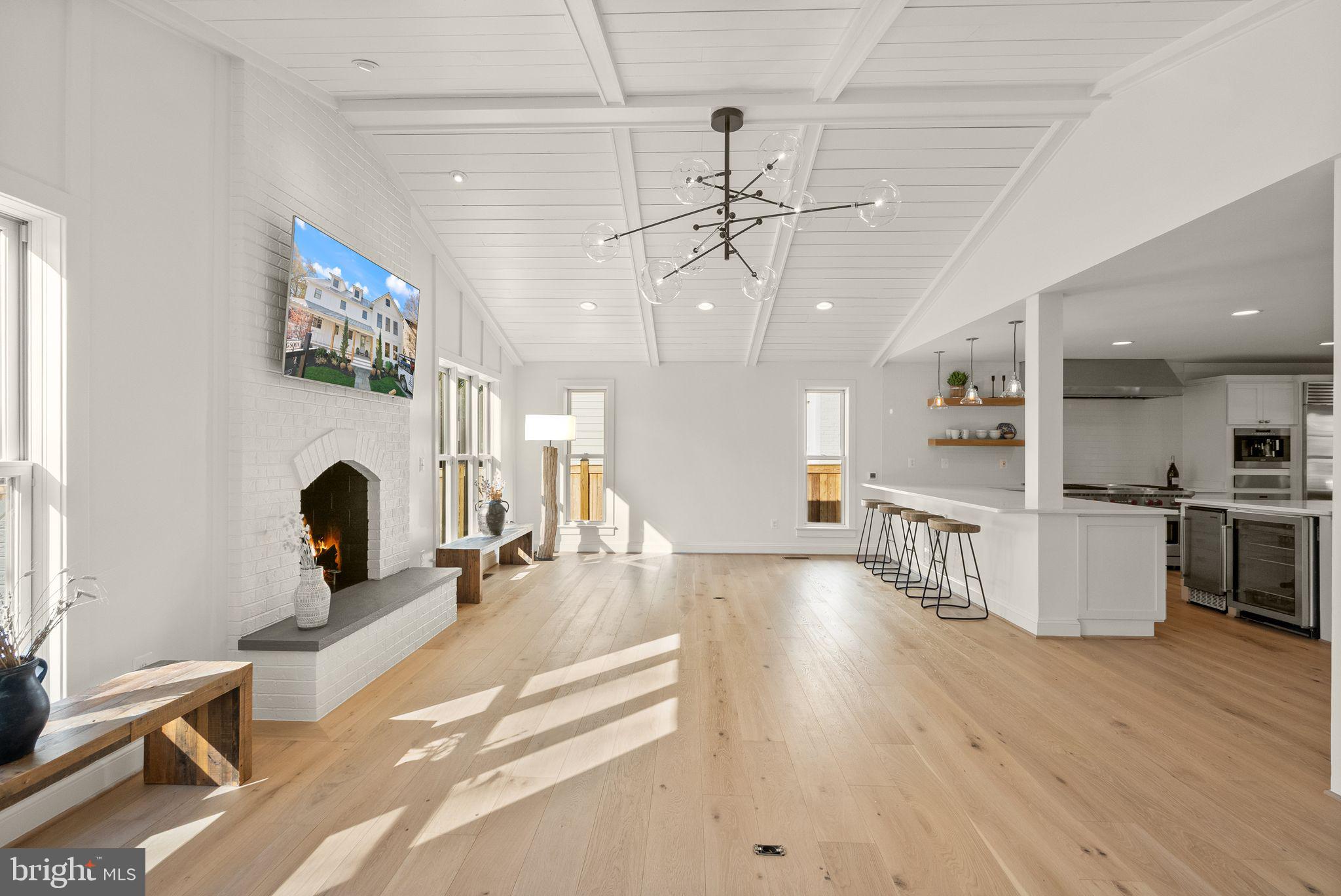 BERKSHIRE OAKWOOD - Residential