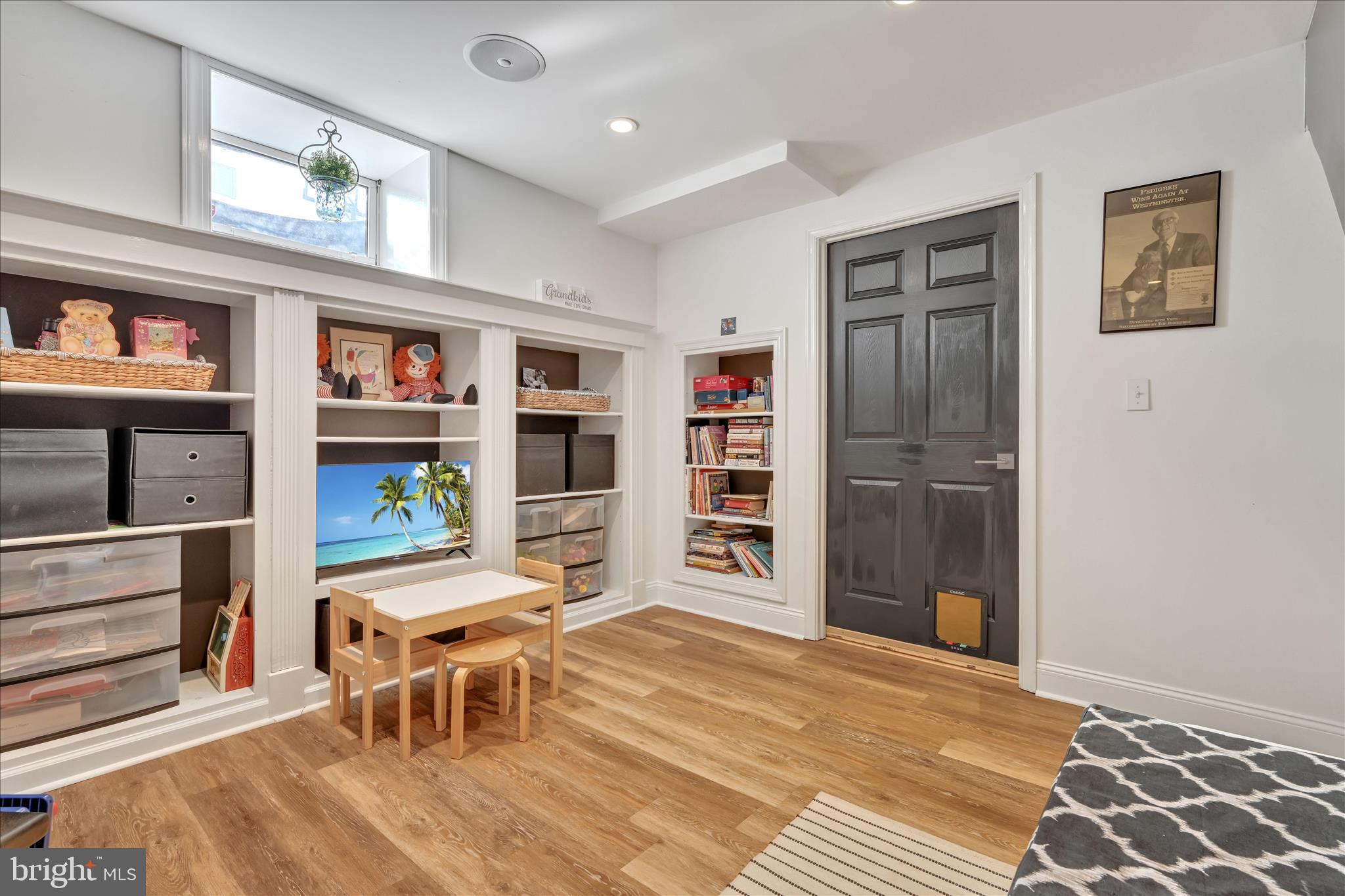 SPRING RIDGE - Residential