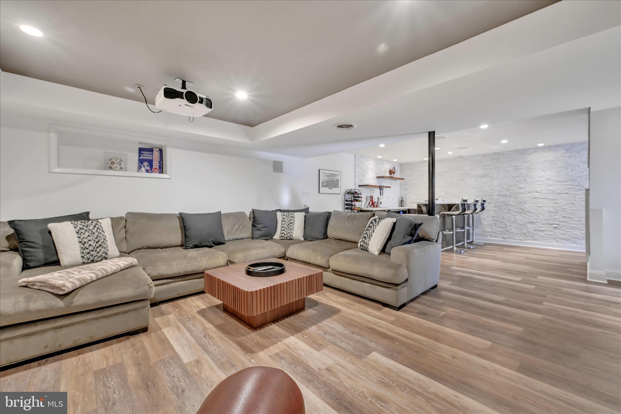 SPRING RIDGE - Residential