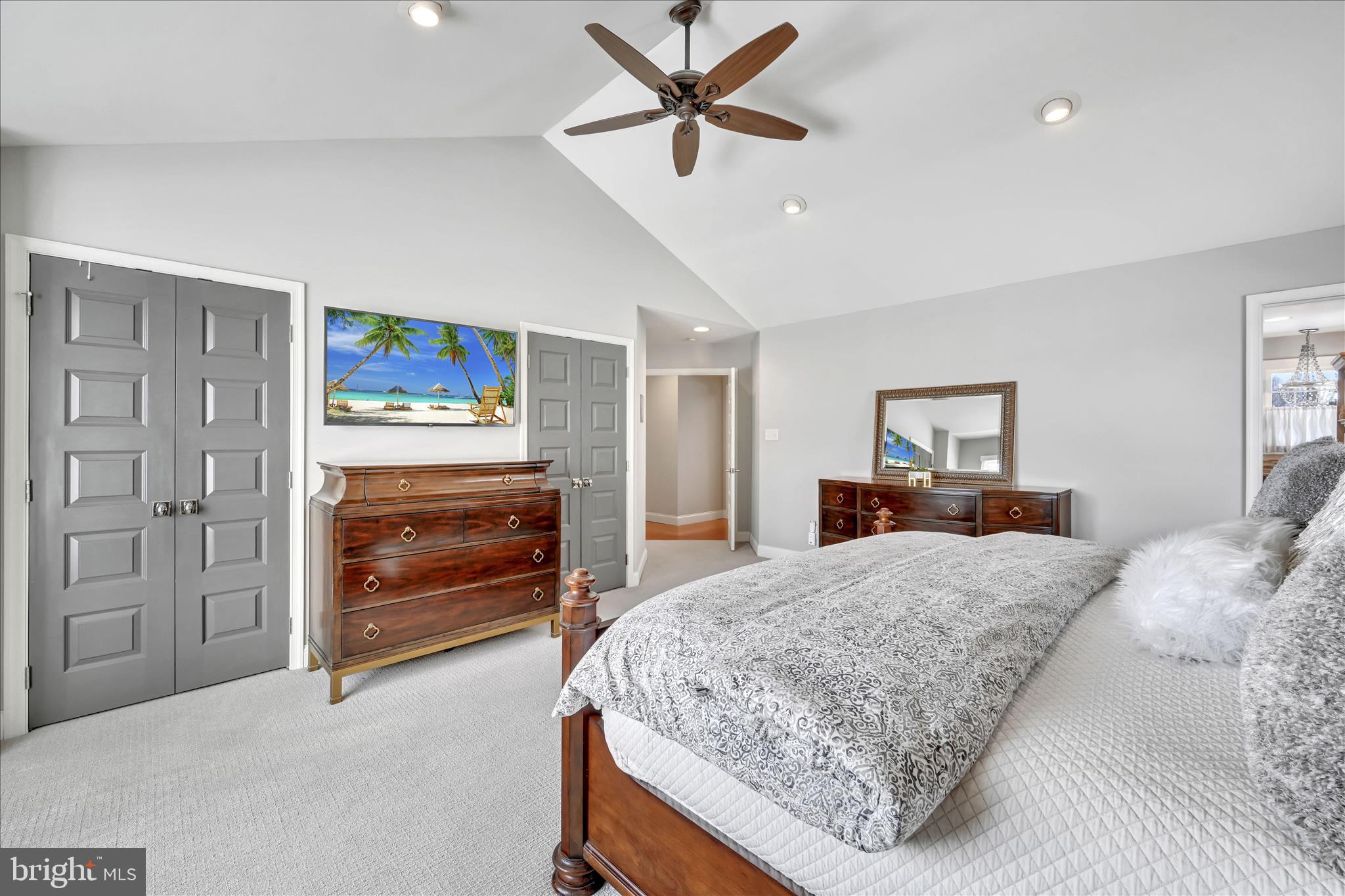 SPRING RIDGE - Residential