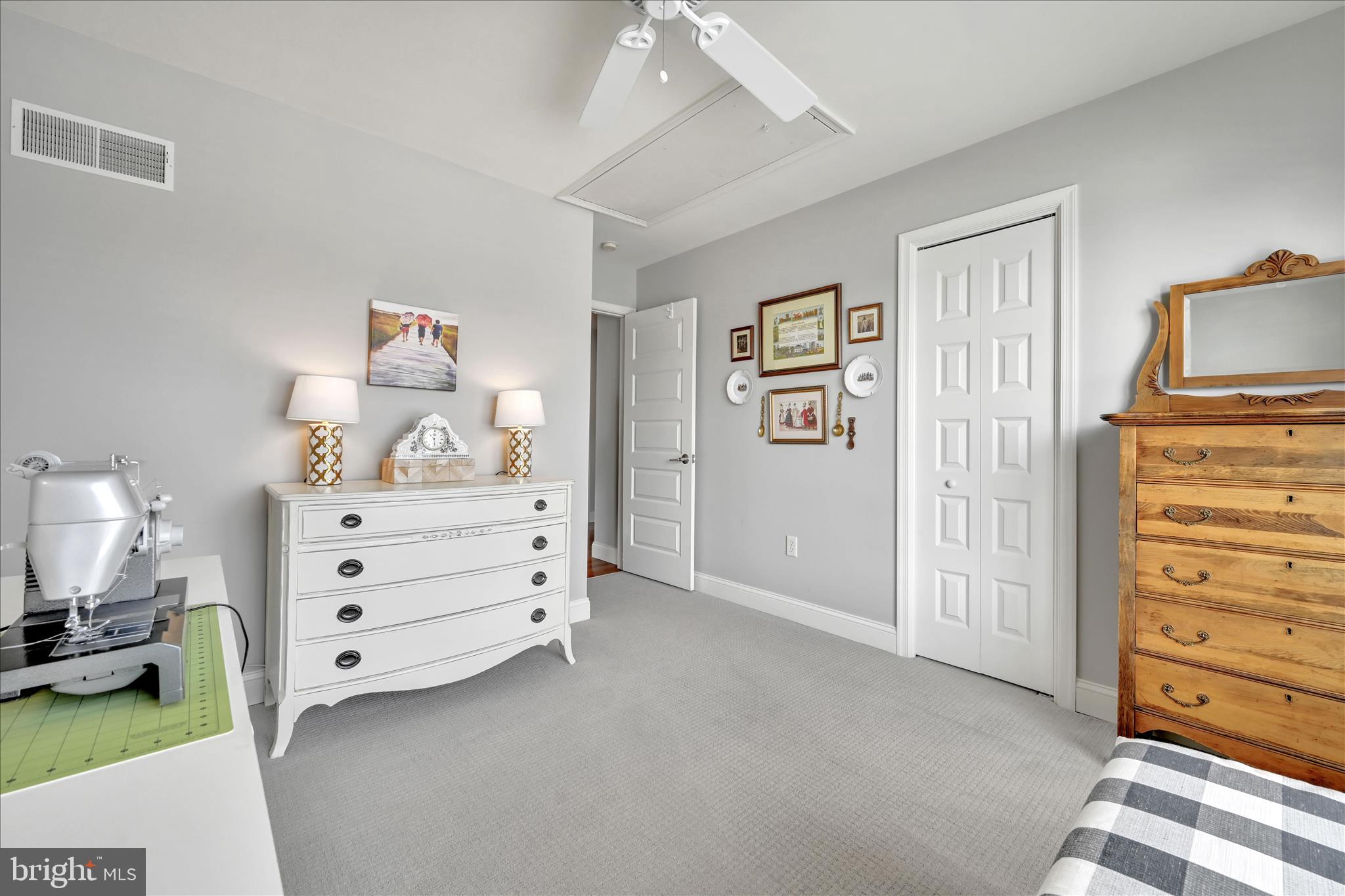 SPRING RIDGE - Residential