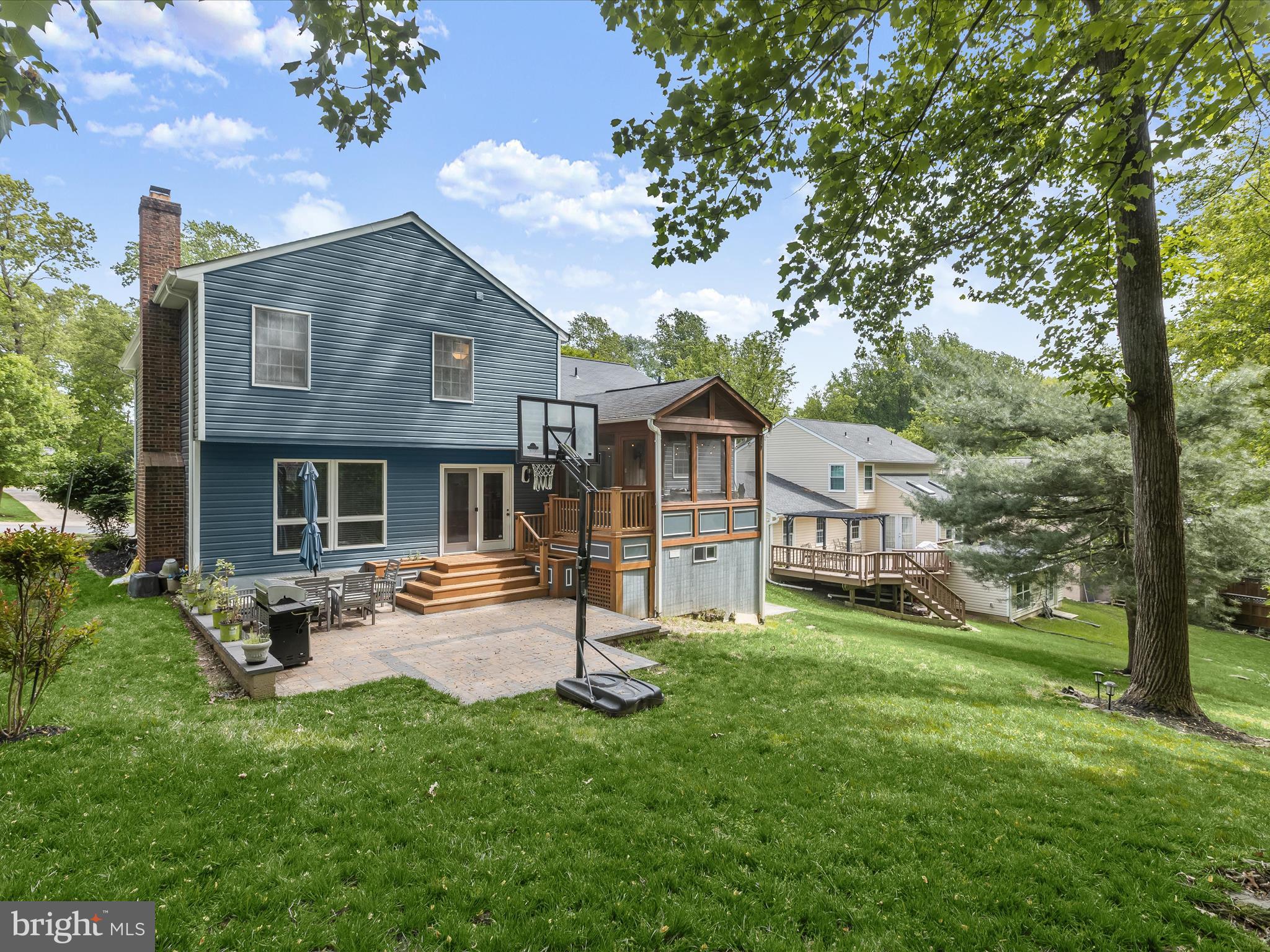 VILLAGE OF HICKORY RIDGE - Residential