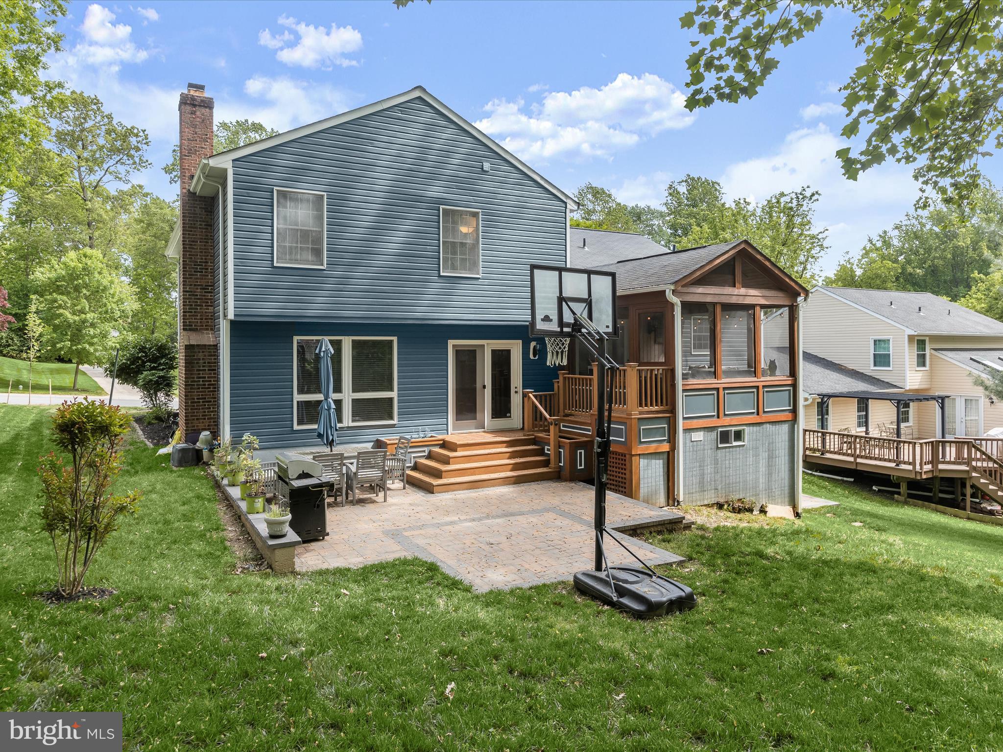 VILLAGE OF HICKORY RIDGE - Residential