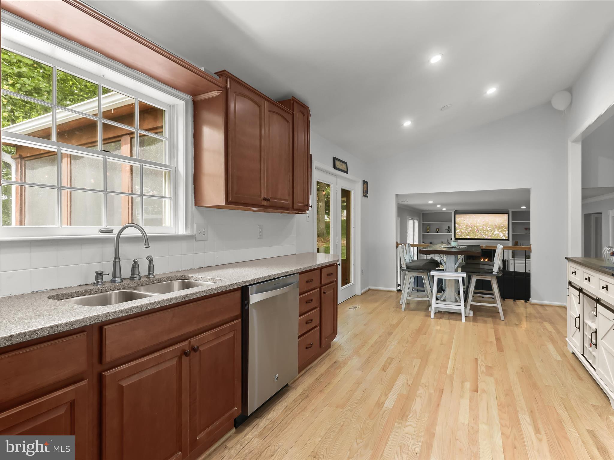 VILLAGE OF HICKORY RIDGE - Residential