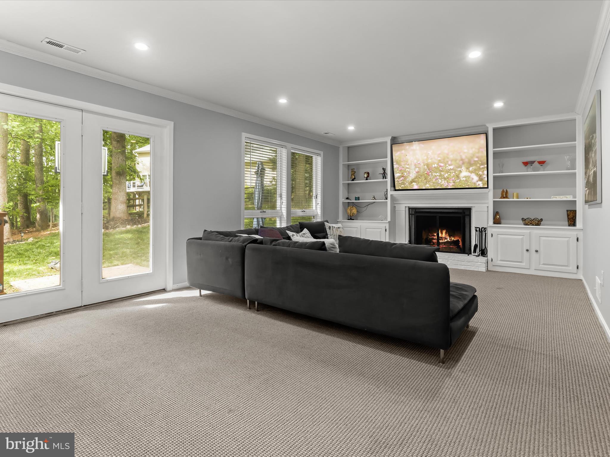 VILLAGE OF HICKORY RIDGE - Residential