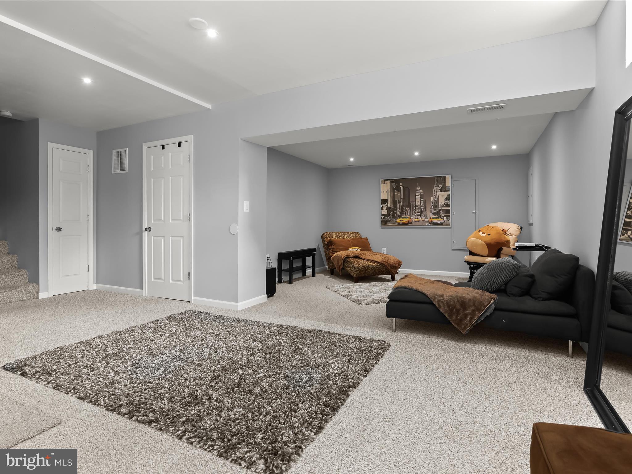 VILLAGE OF HICKORY RIDGE - Residential