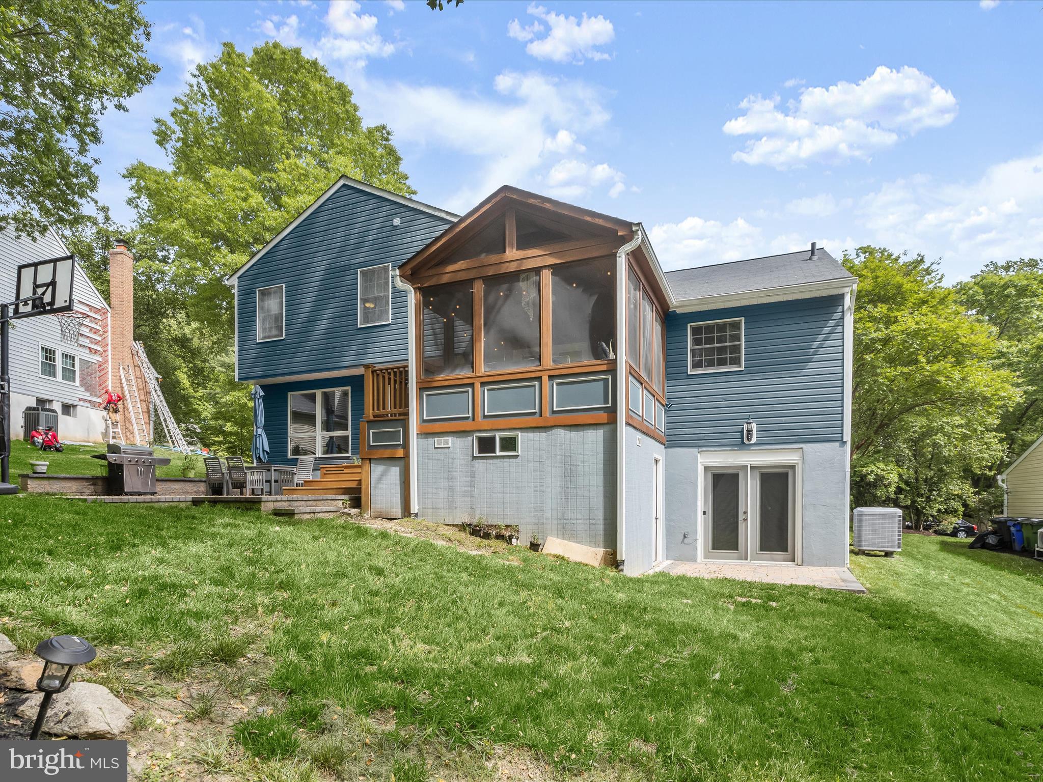 VILLAGE OF HICKORY RIDGE - Residential