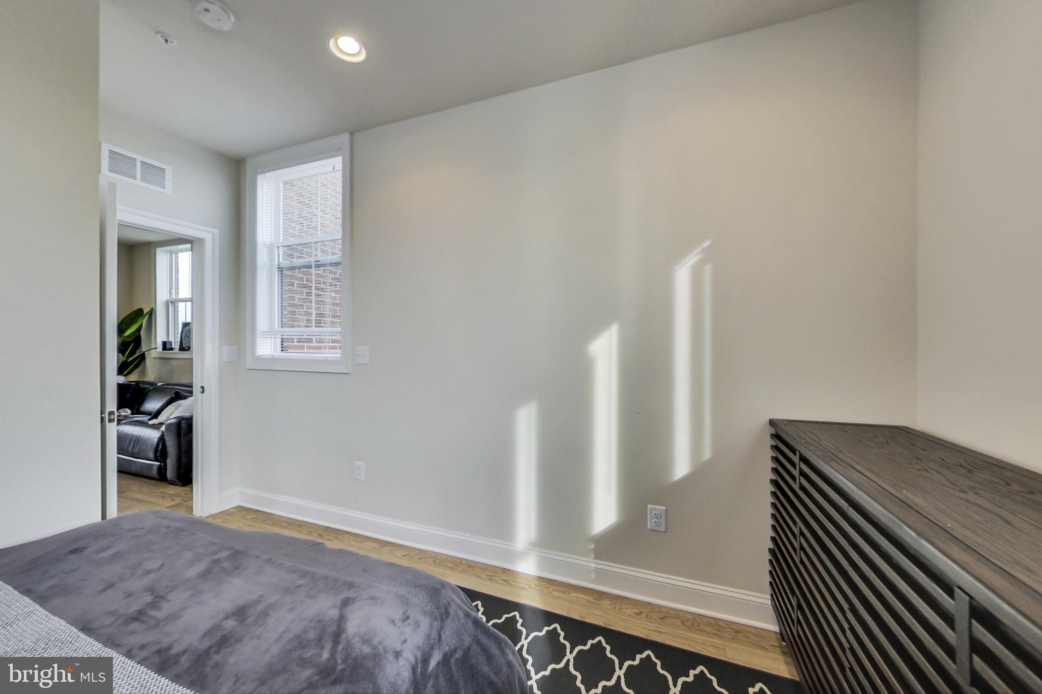 POTOMAC OVERLOOK AT NATIONAL HARBOR - Residential Lease