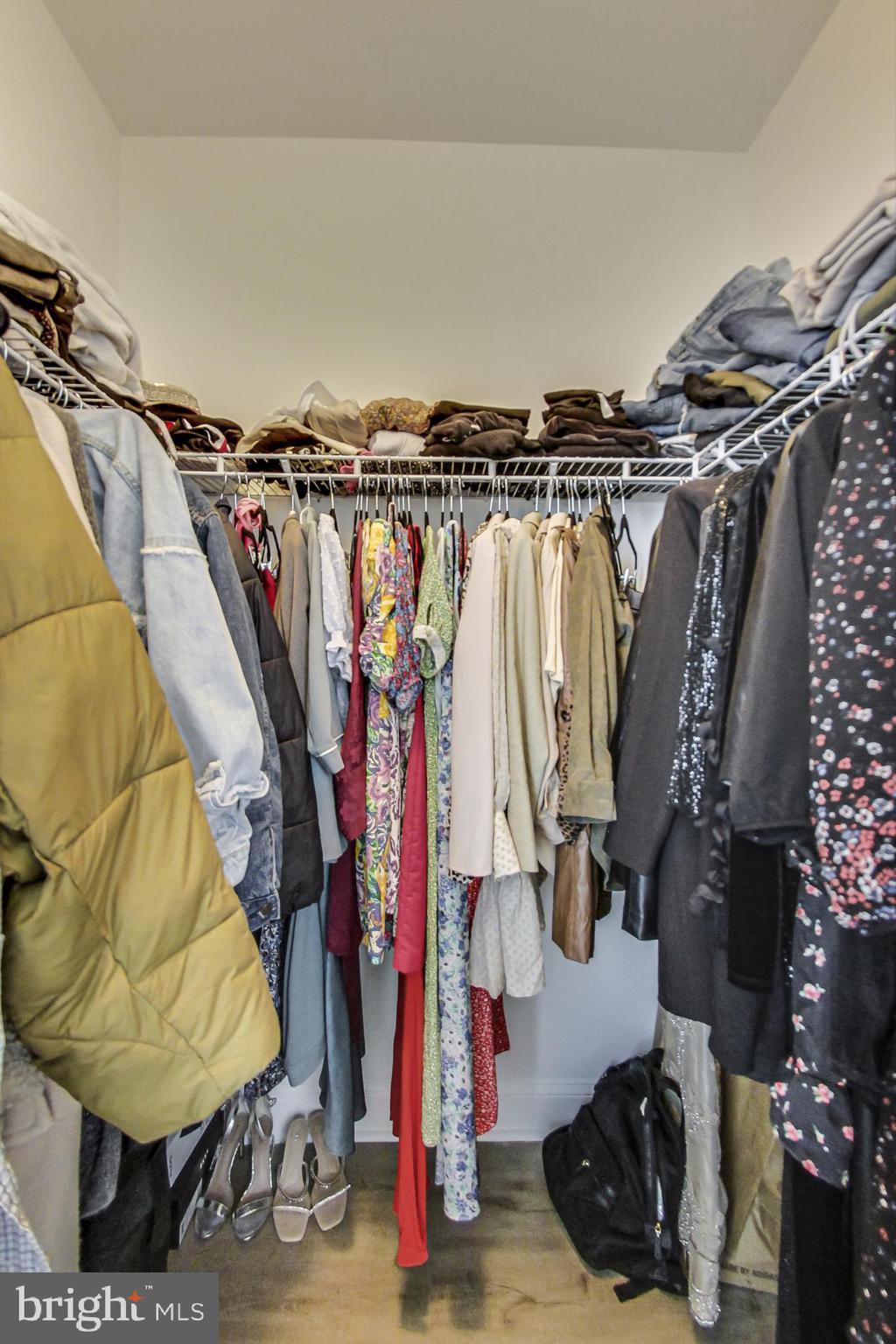 POTOMAC OVERLOOK AT NATIONAL HARBOR - Residential Lease