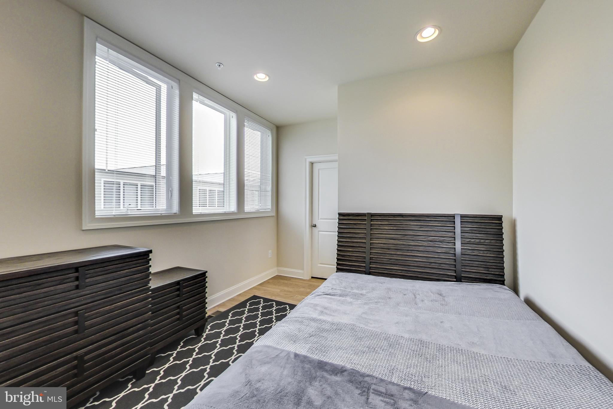 POTOMAC OVERLOOK AT NATIONAL HARBOR - Residential Lease