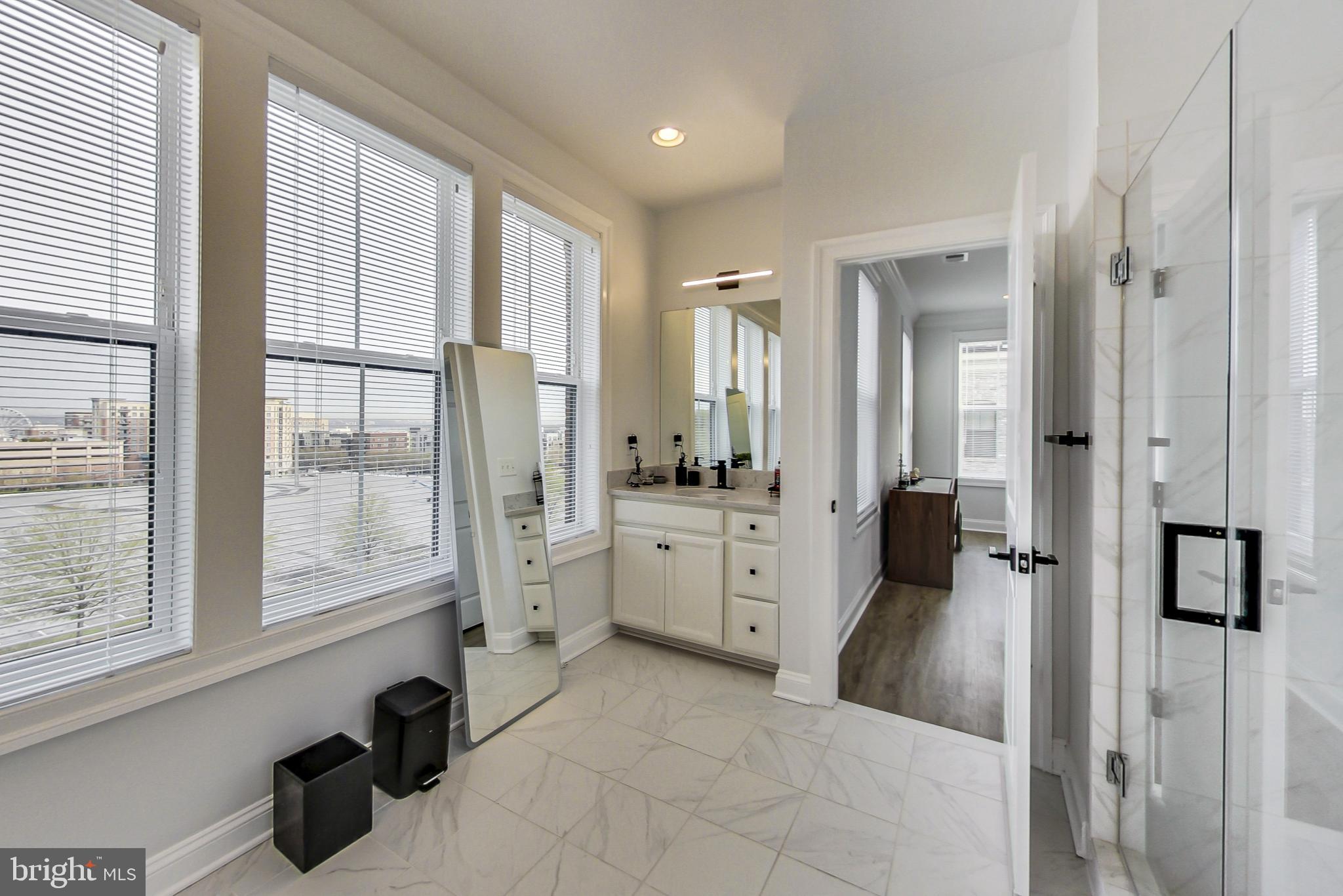 POTOMAC OVERLOOK AT NATIONAL HARBOR - Residential Lease