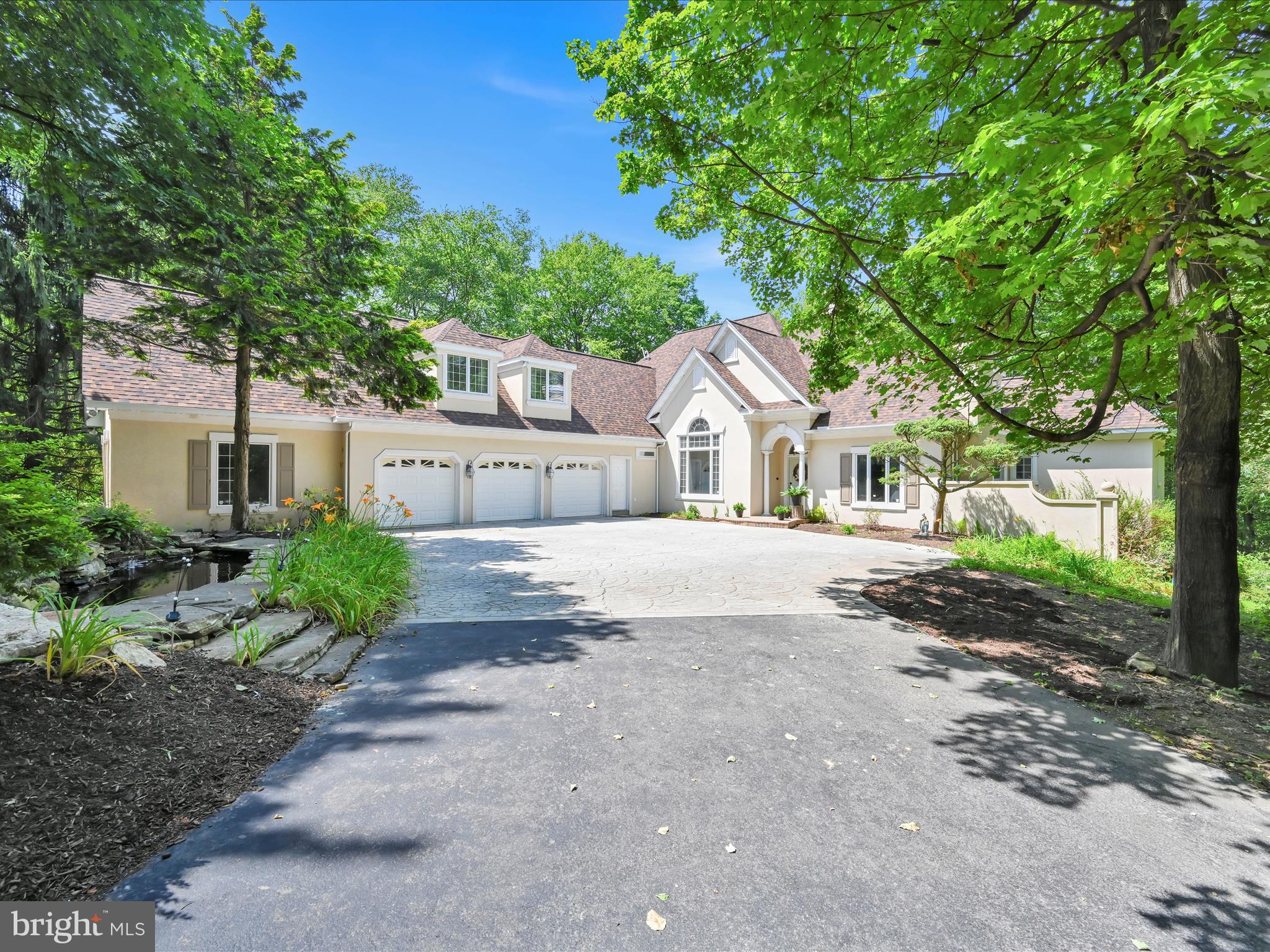 1035 HILL ROAD
