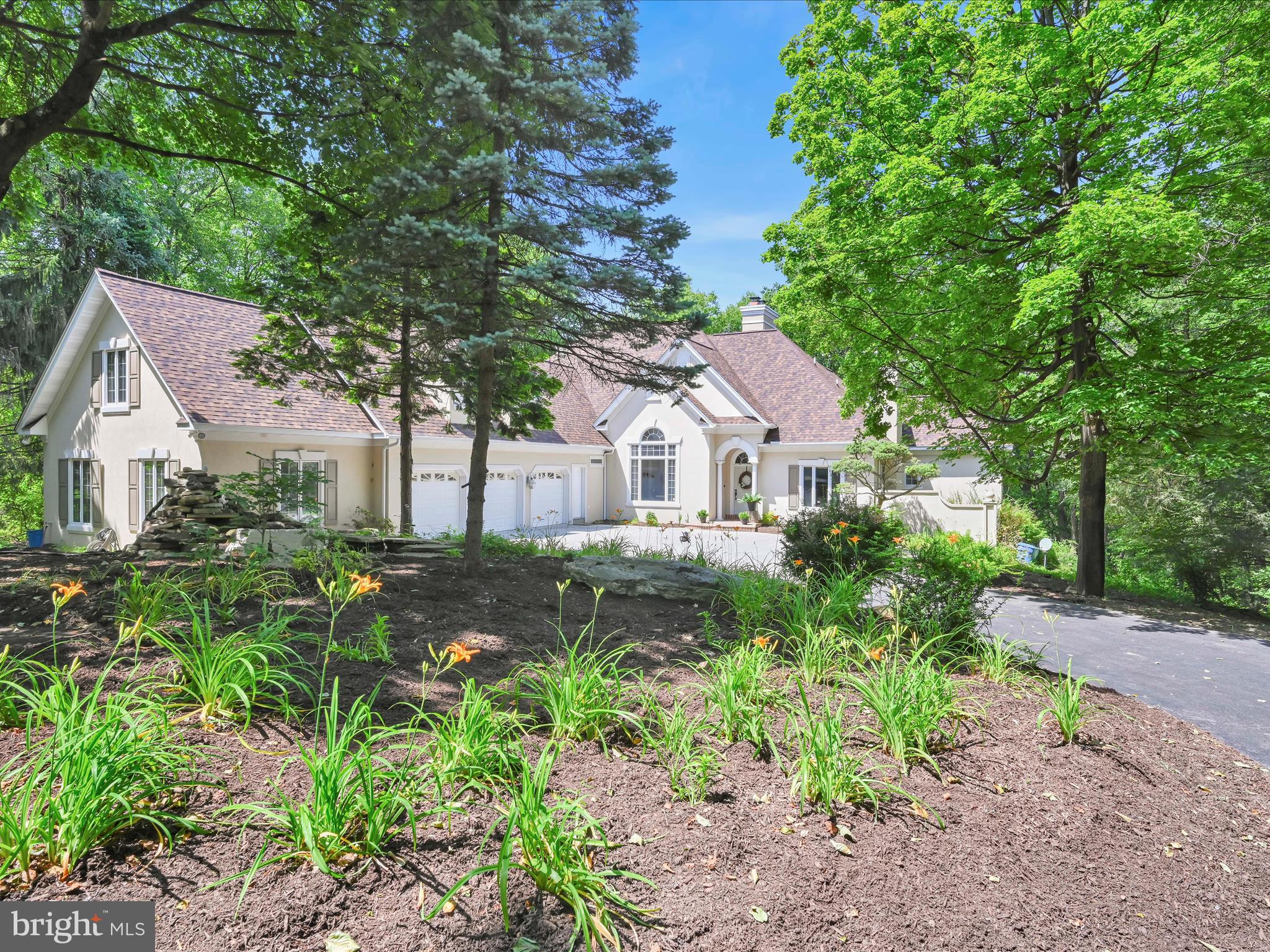 1035 HILL ROAD