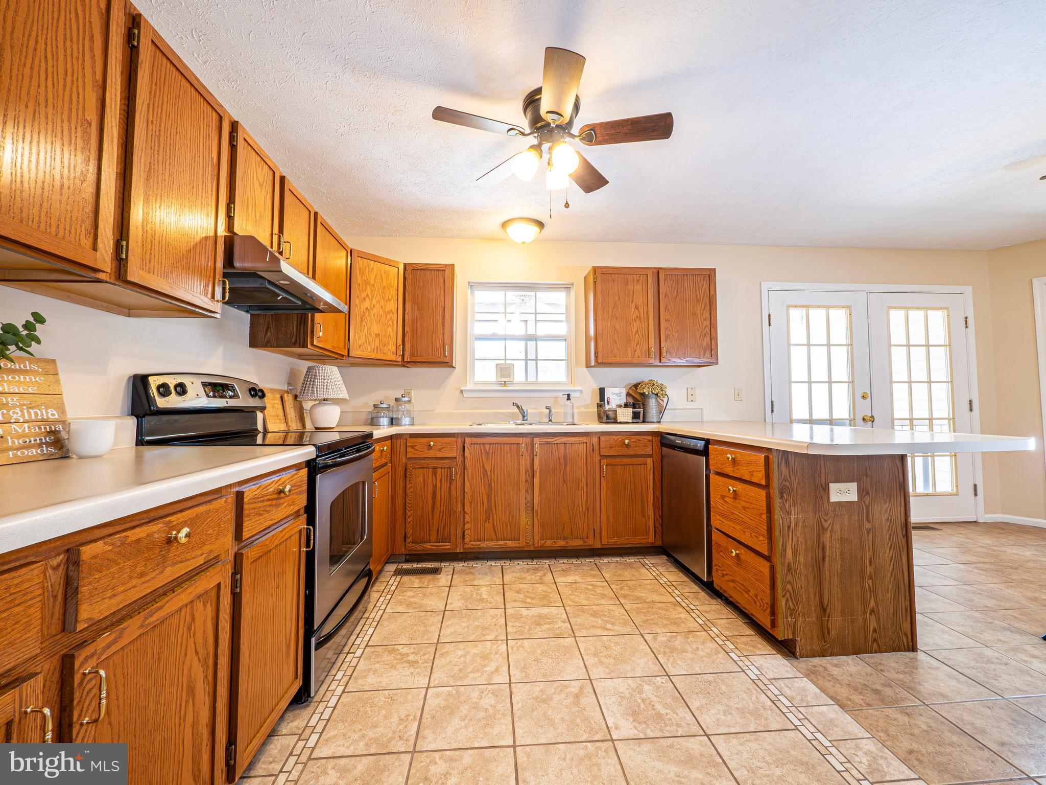 TUSCAWILLA HILLS - Residential