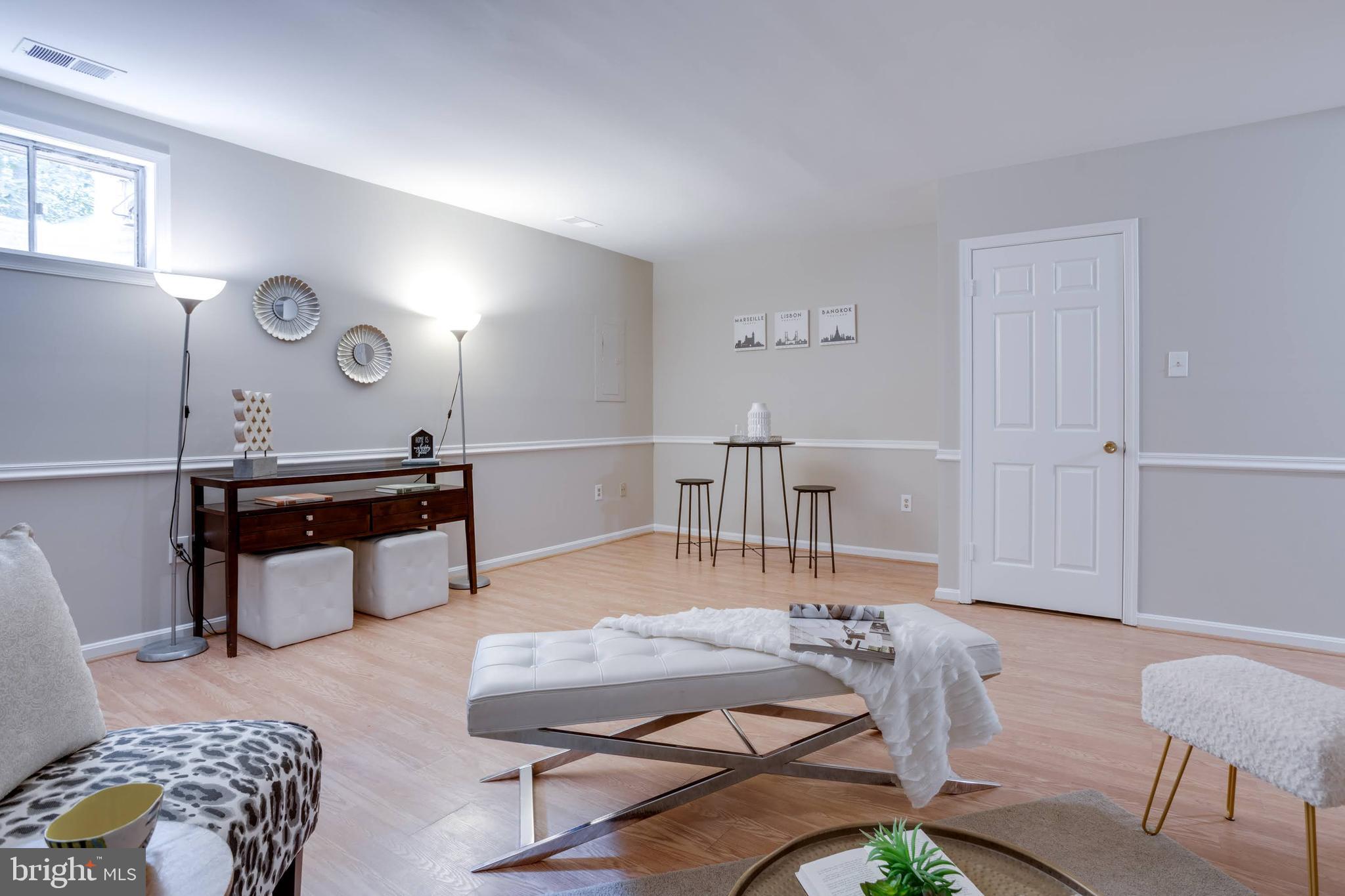 BURKE CENTRE - Residential