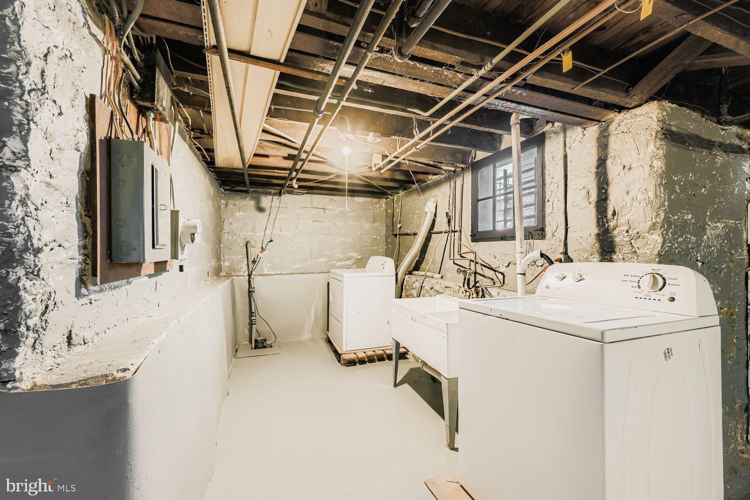 ASHBURTON - Residential Lease