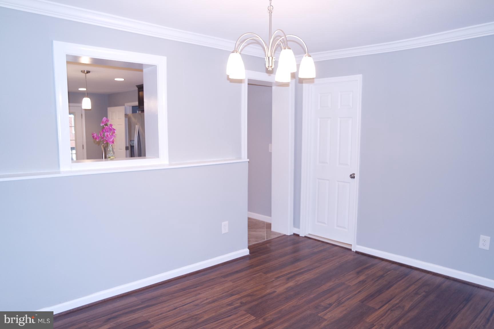 MORELAND GARDENS - Residential