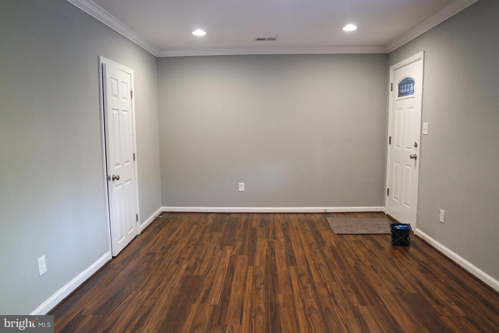 MORELAND GARDENS - Residential