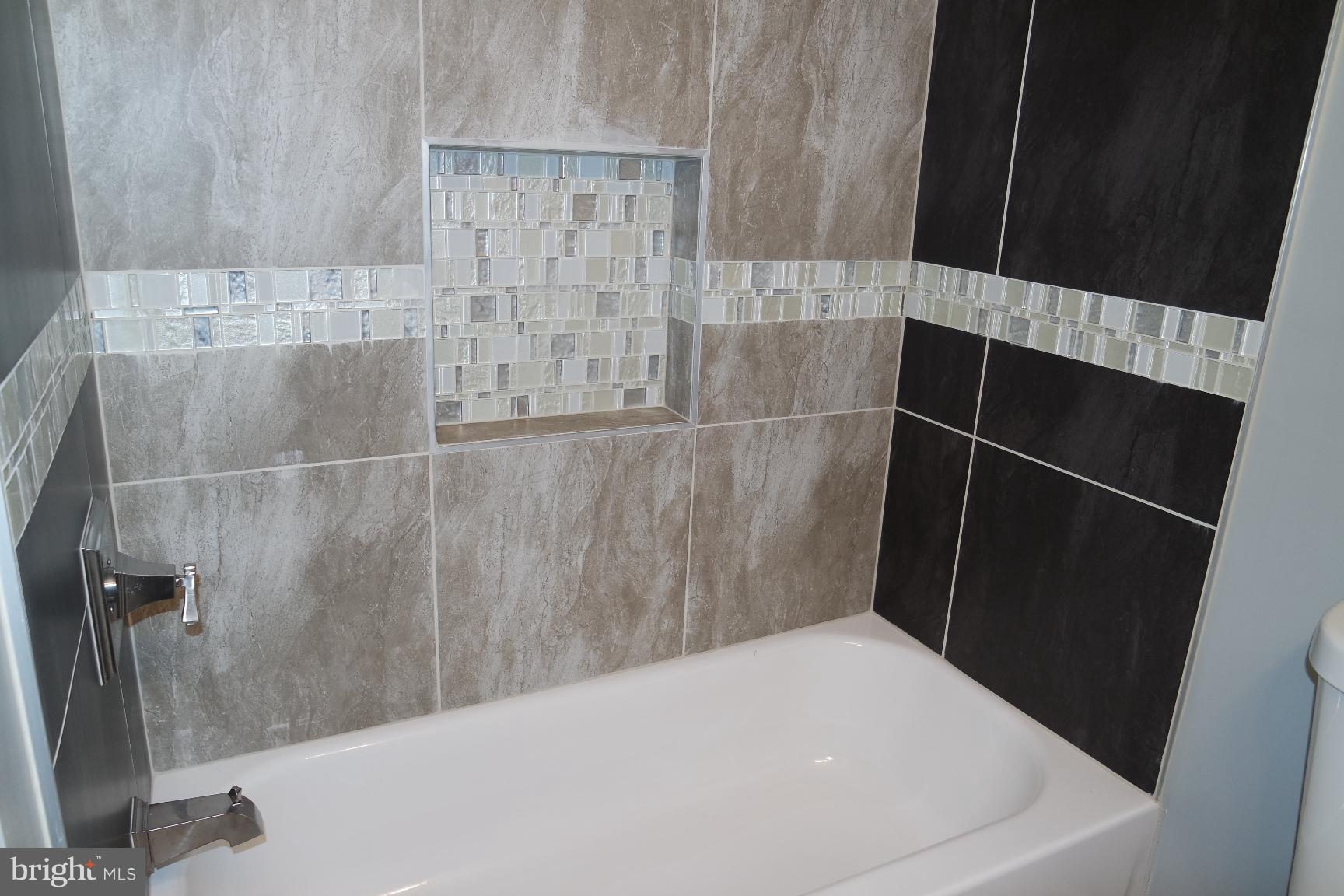 MORELAND GARDENS - Residential