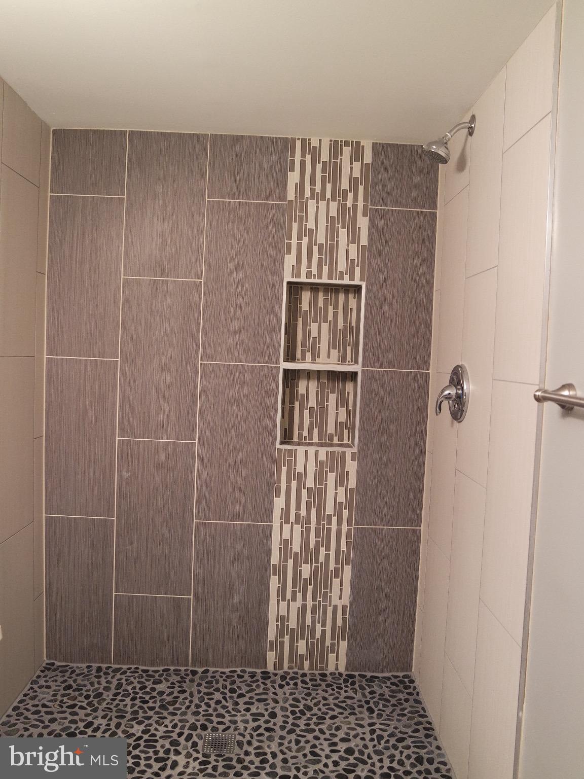 MORELAND GARDENS - Residential