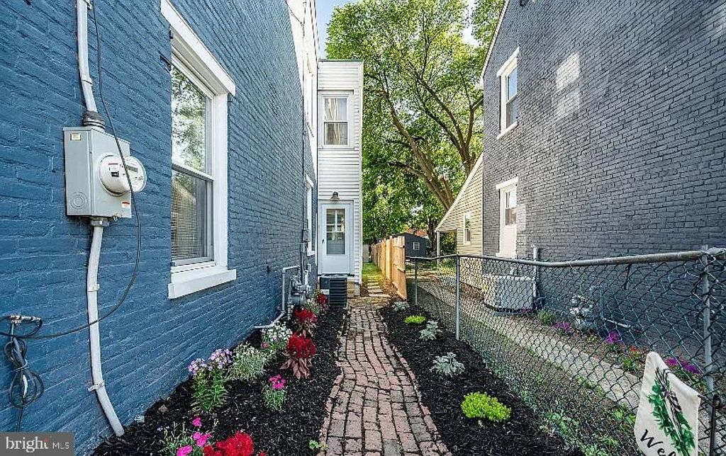 Photo of 766 Queen Street, POTTSTOWN, PA 19464 (MLS # PAMC2158902)