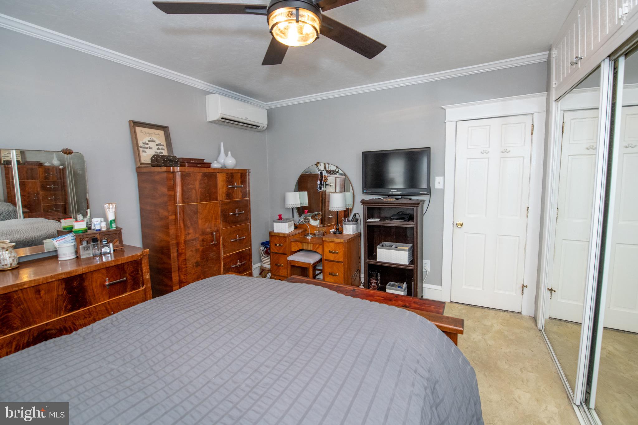 BRIDESBURG - Residential