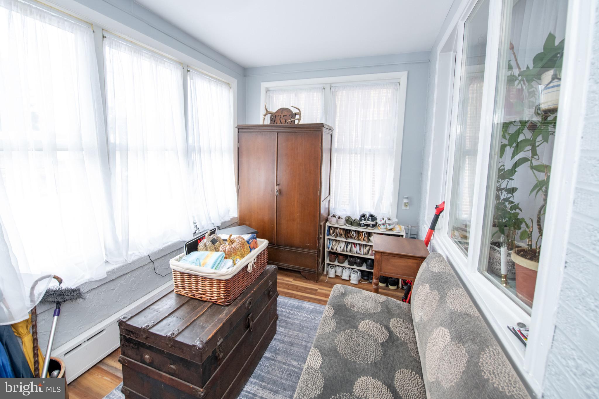 BRIDESBURG - Residential