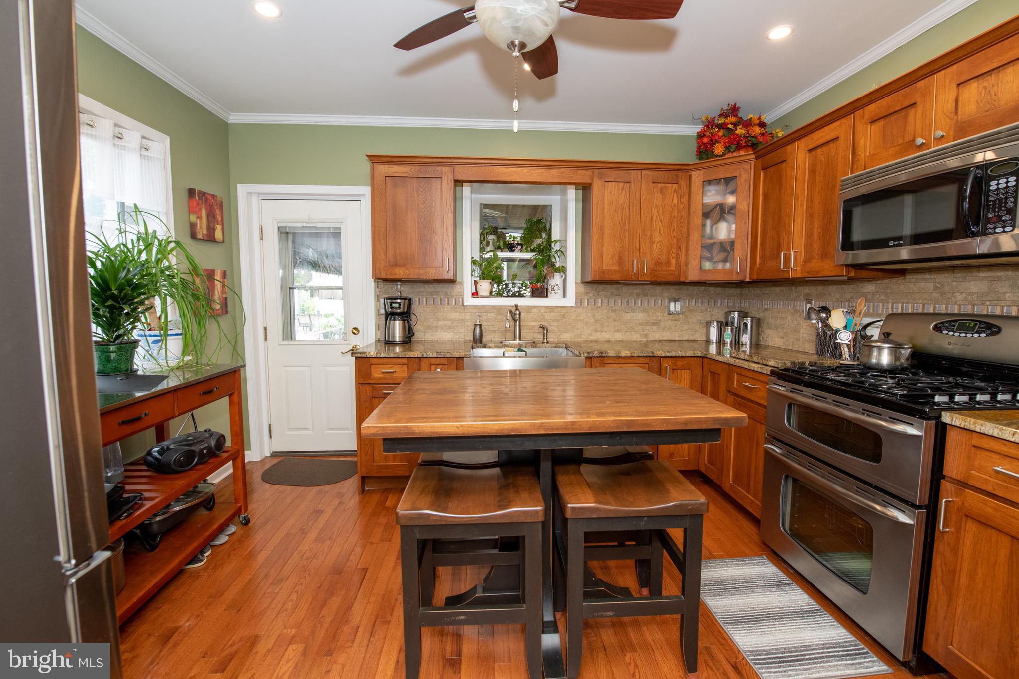 BRIDESBURG - Residential
