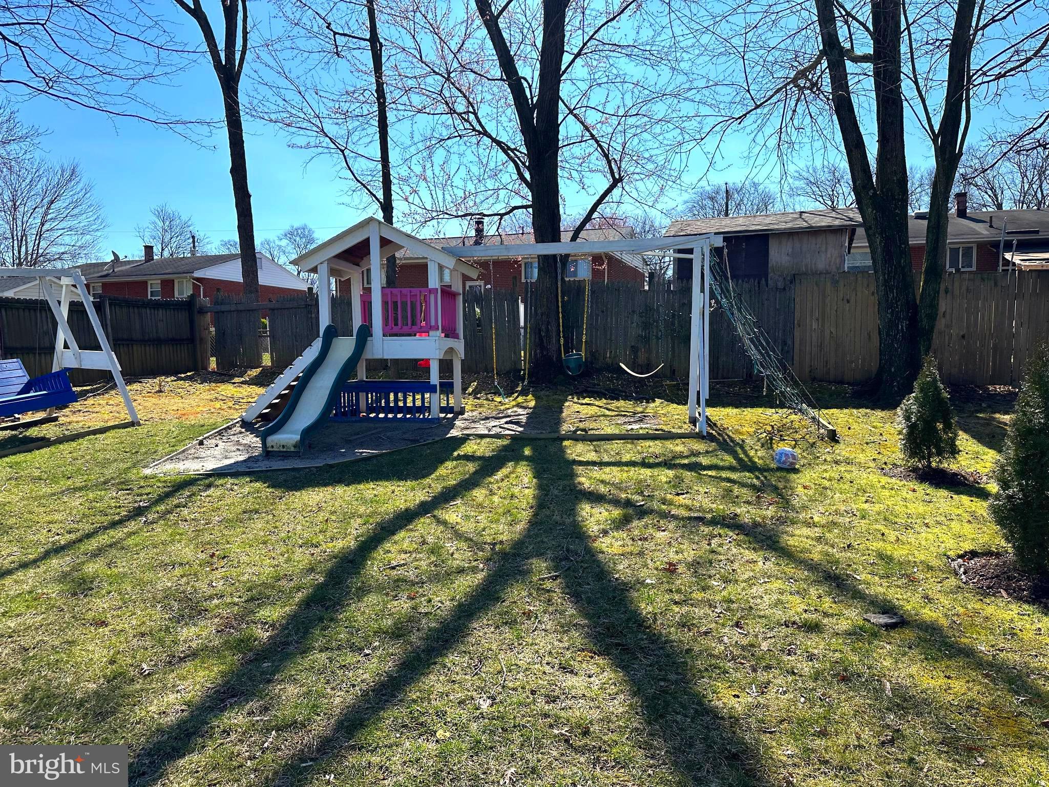 LANHAM HEIGHTS - Residential