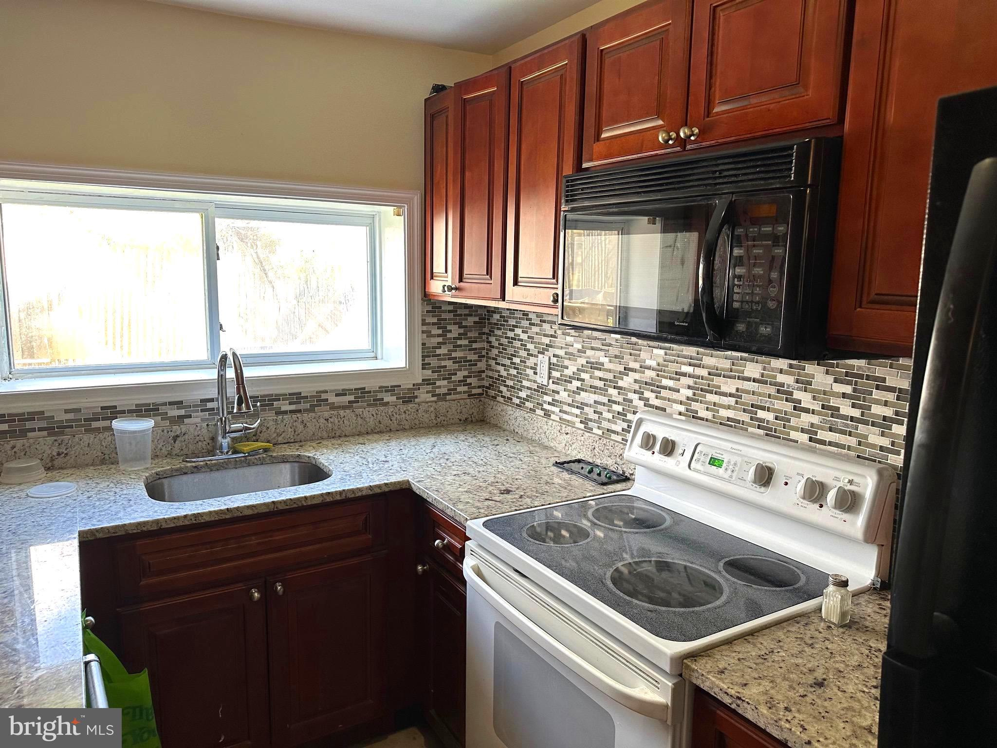 LANHAM HEIGHTS - Residential