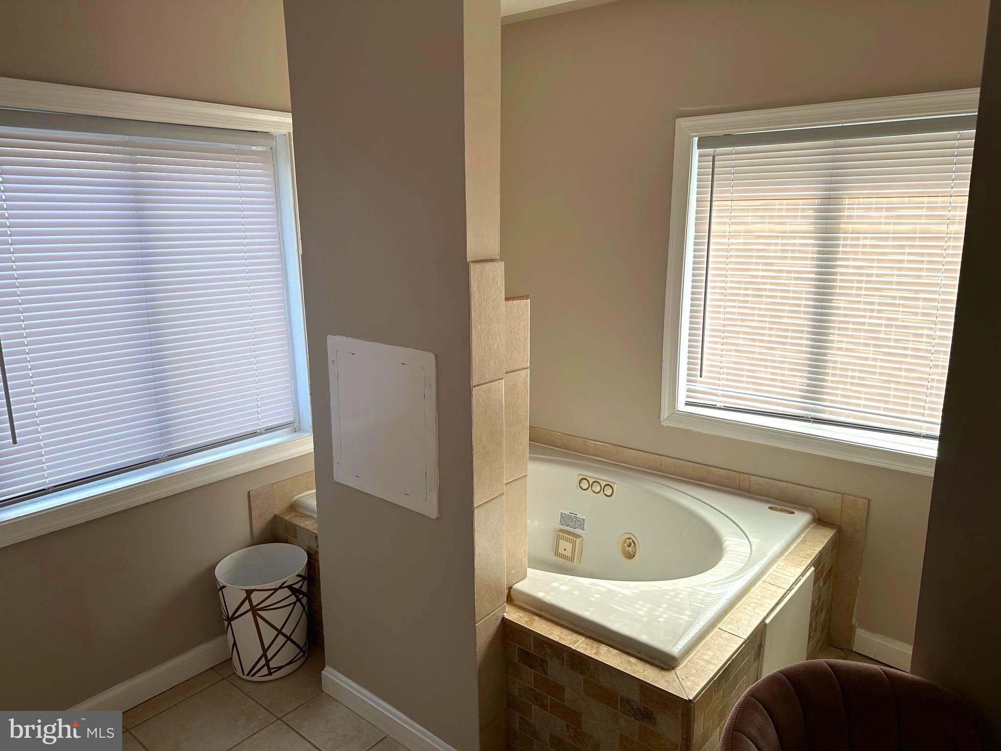 LANHAM HEIGHTS - Residential