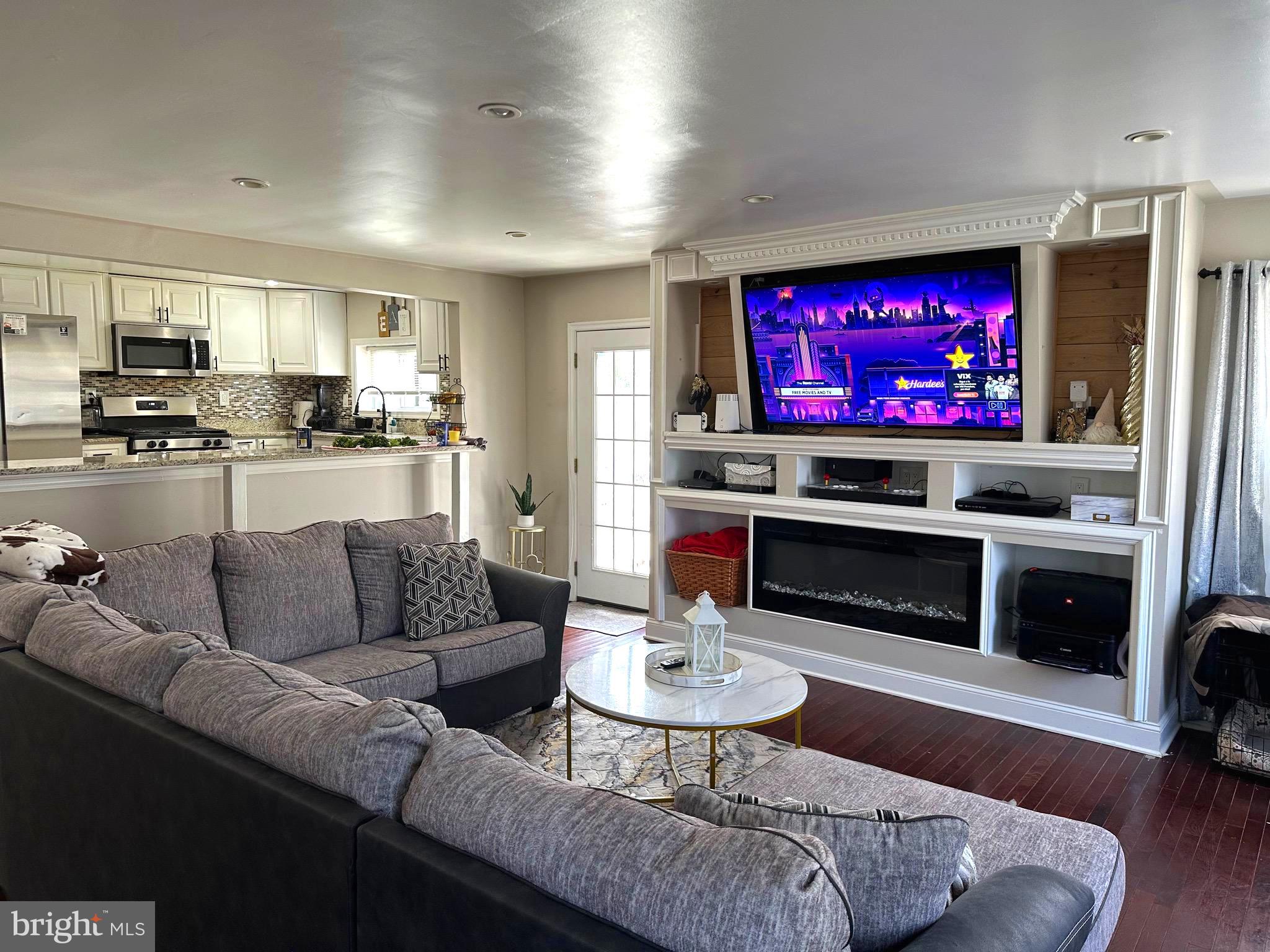 LANHAM HEIGHTS - Residential