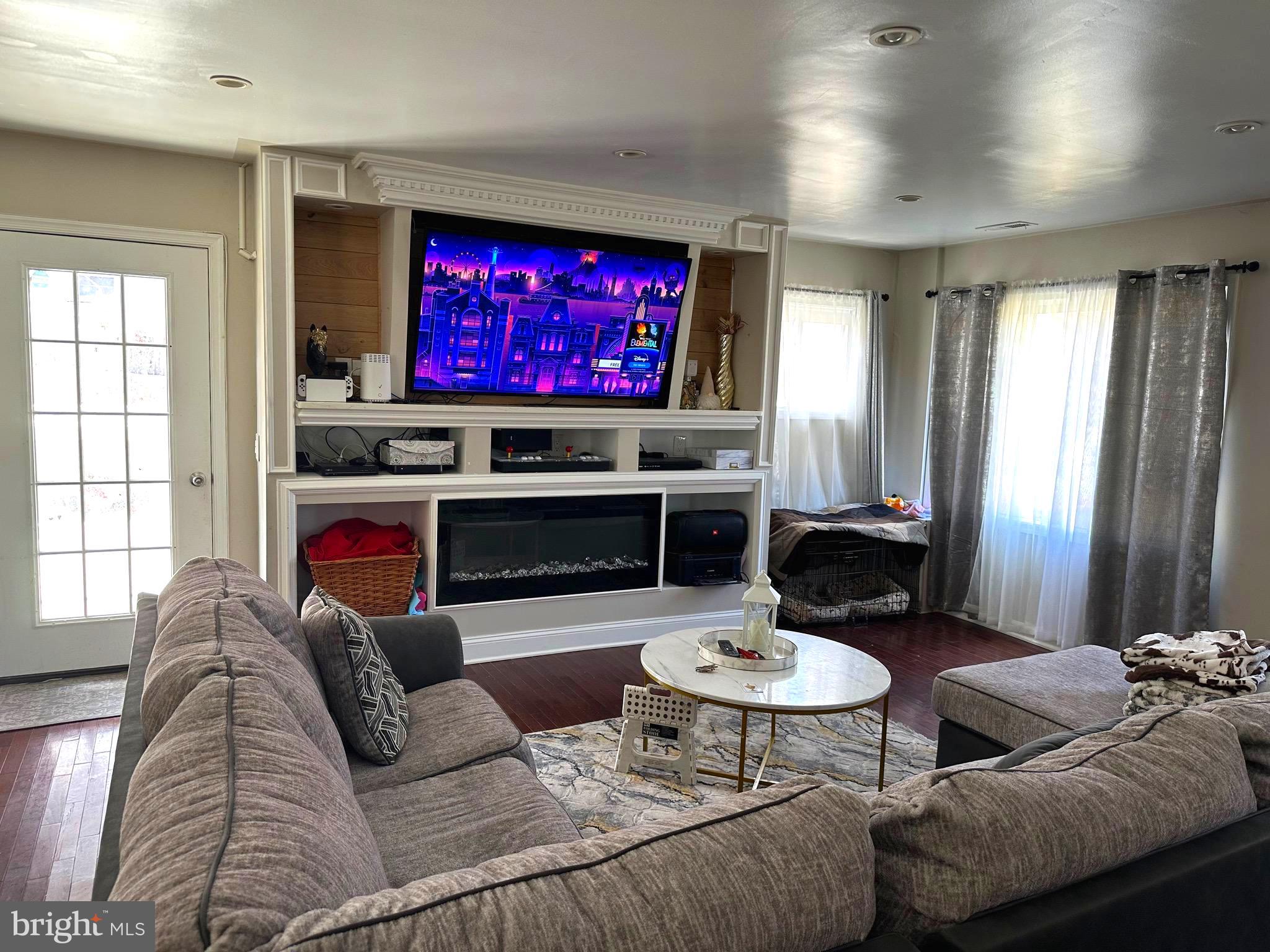 LANHAM HEIGHTS - Residential