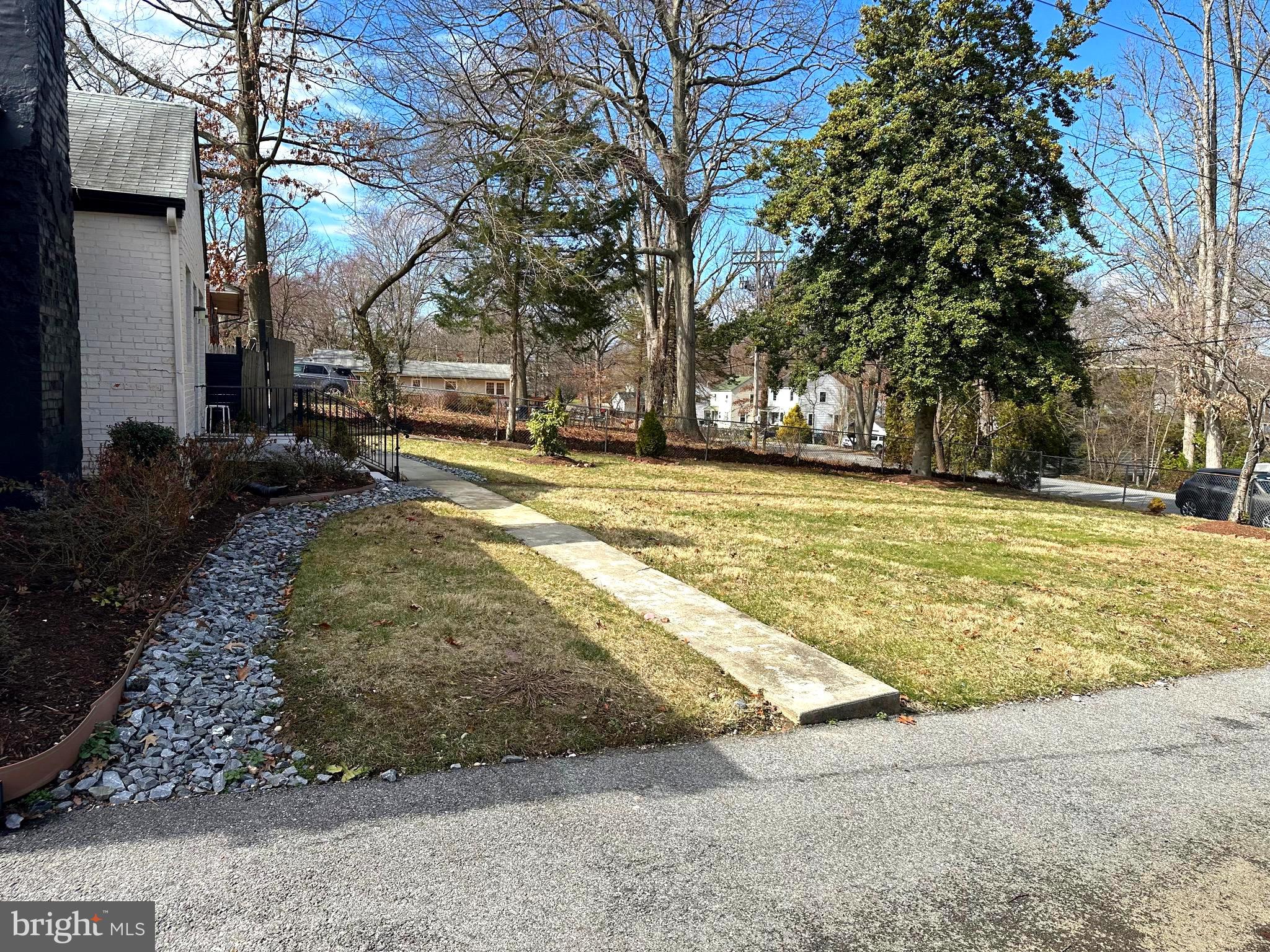 LANHAM HEIGHTS - Residential