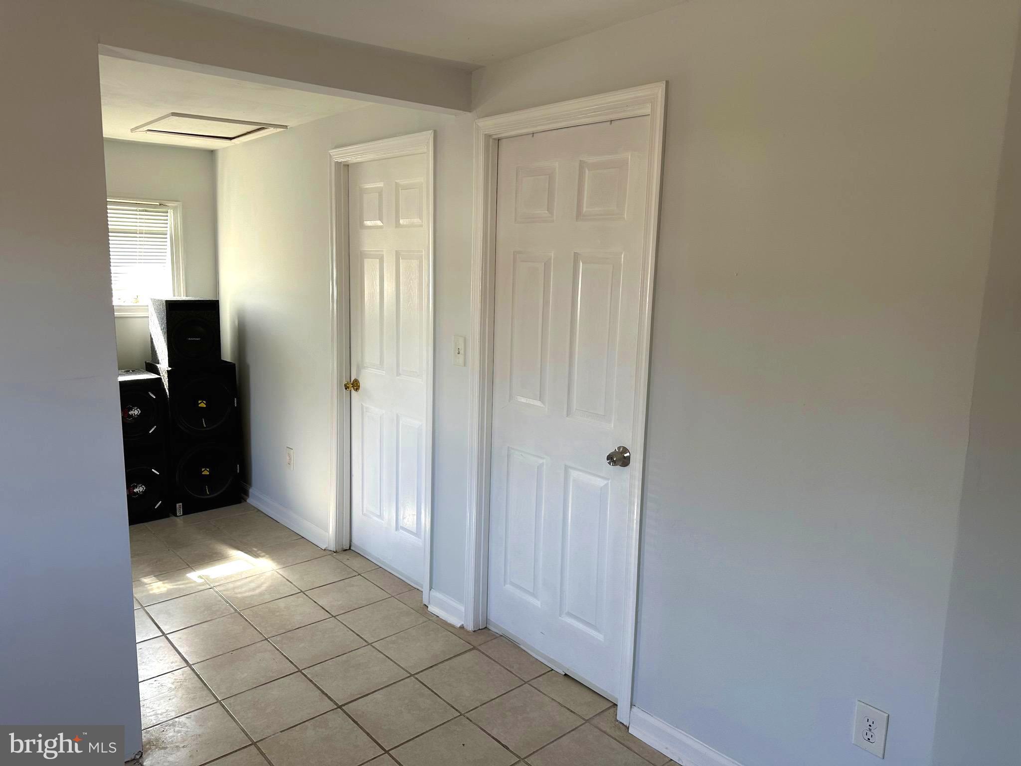 LANHAM HEIGHTS - Residential