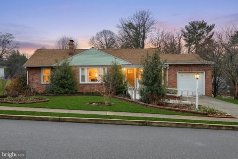 301 N FORREST STREET YORK PA 17404