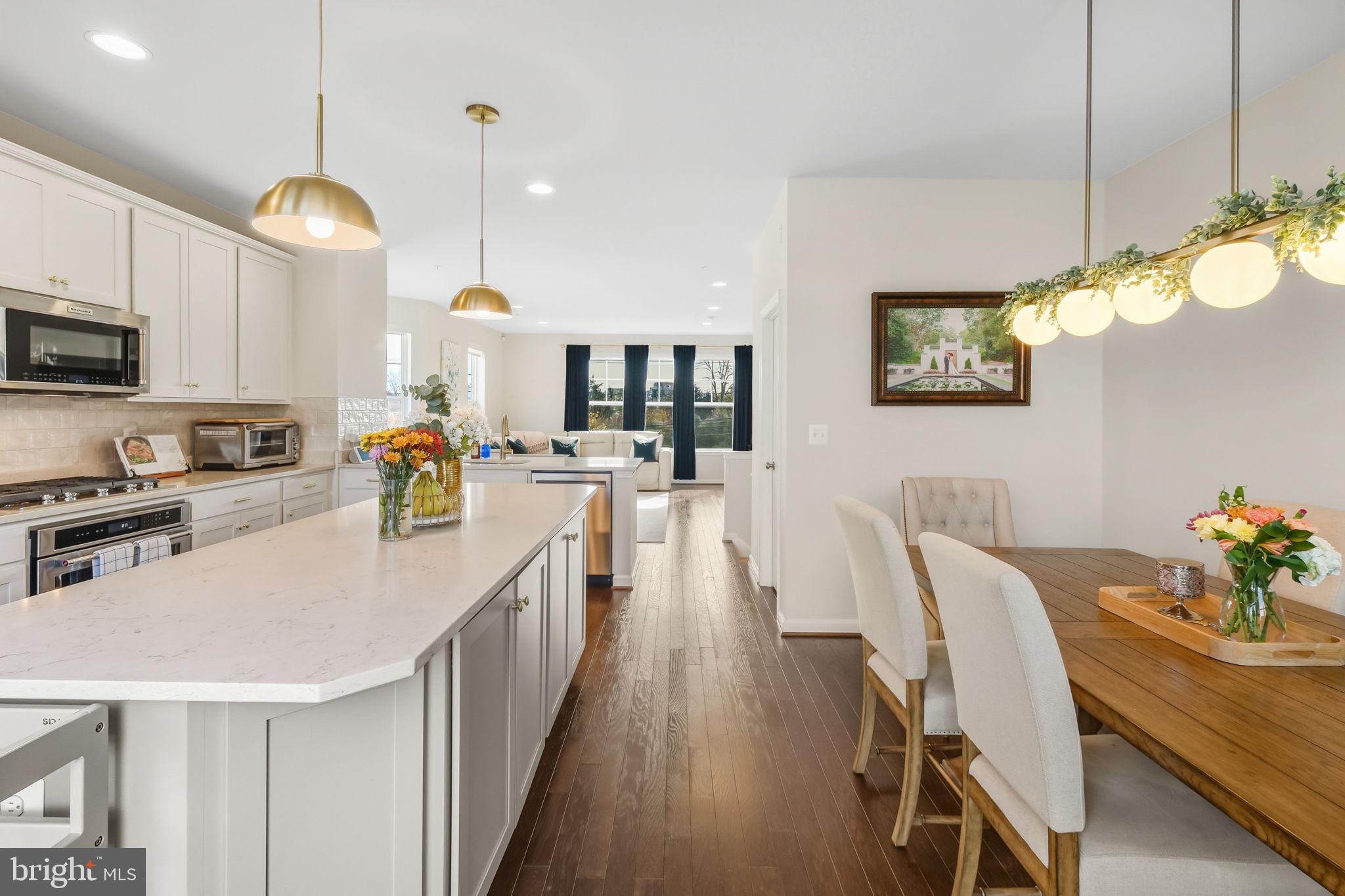 BRADFORD'S LANDING - Residential