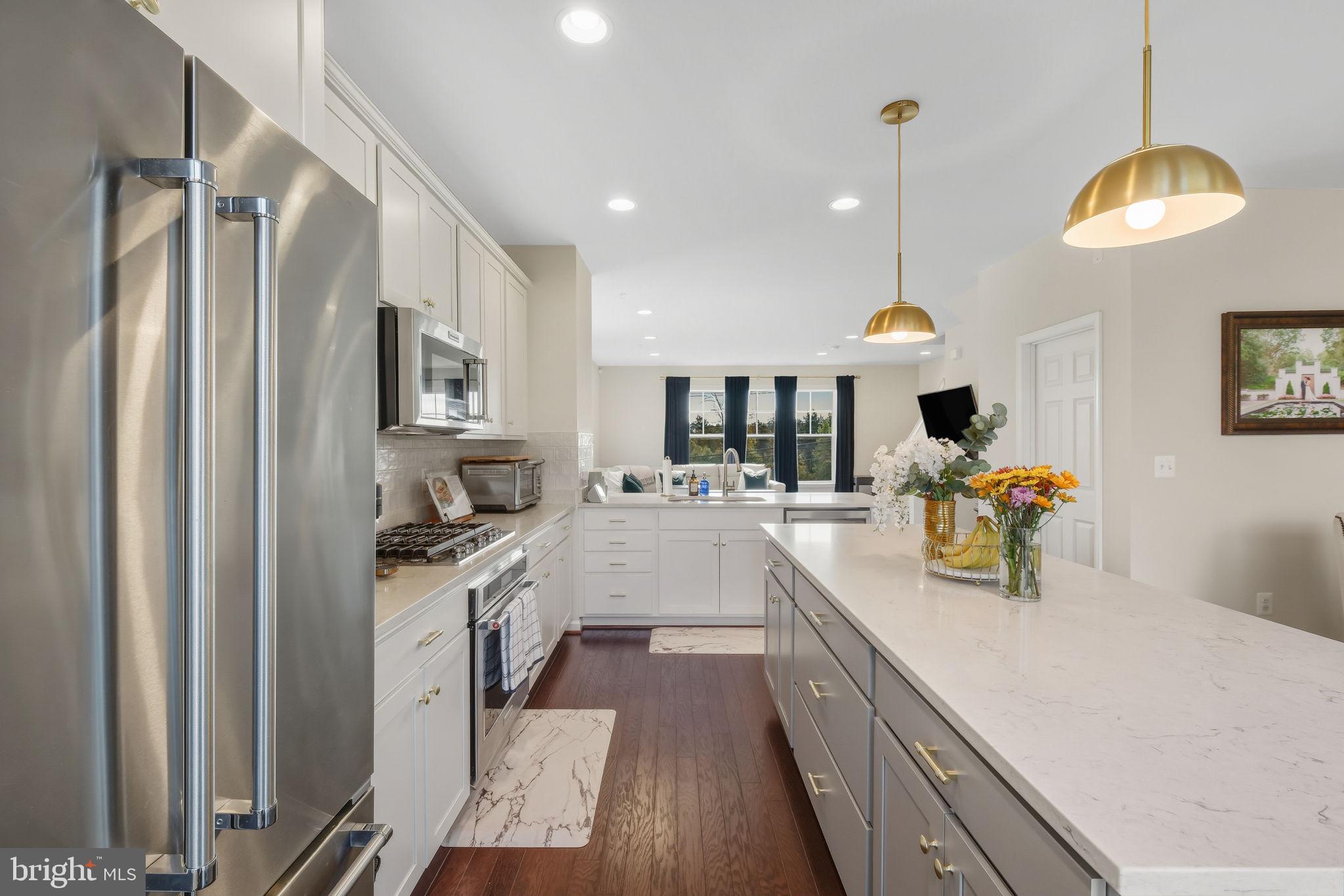 BRADFORD'S LANDING - Residential