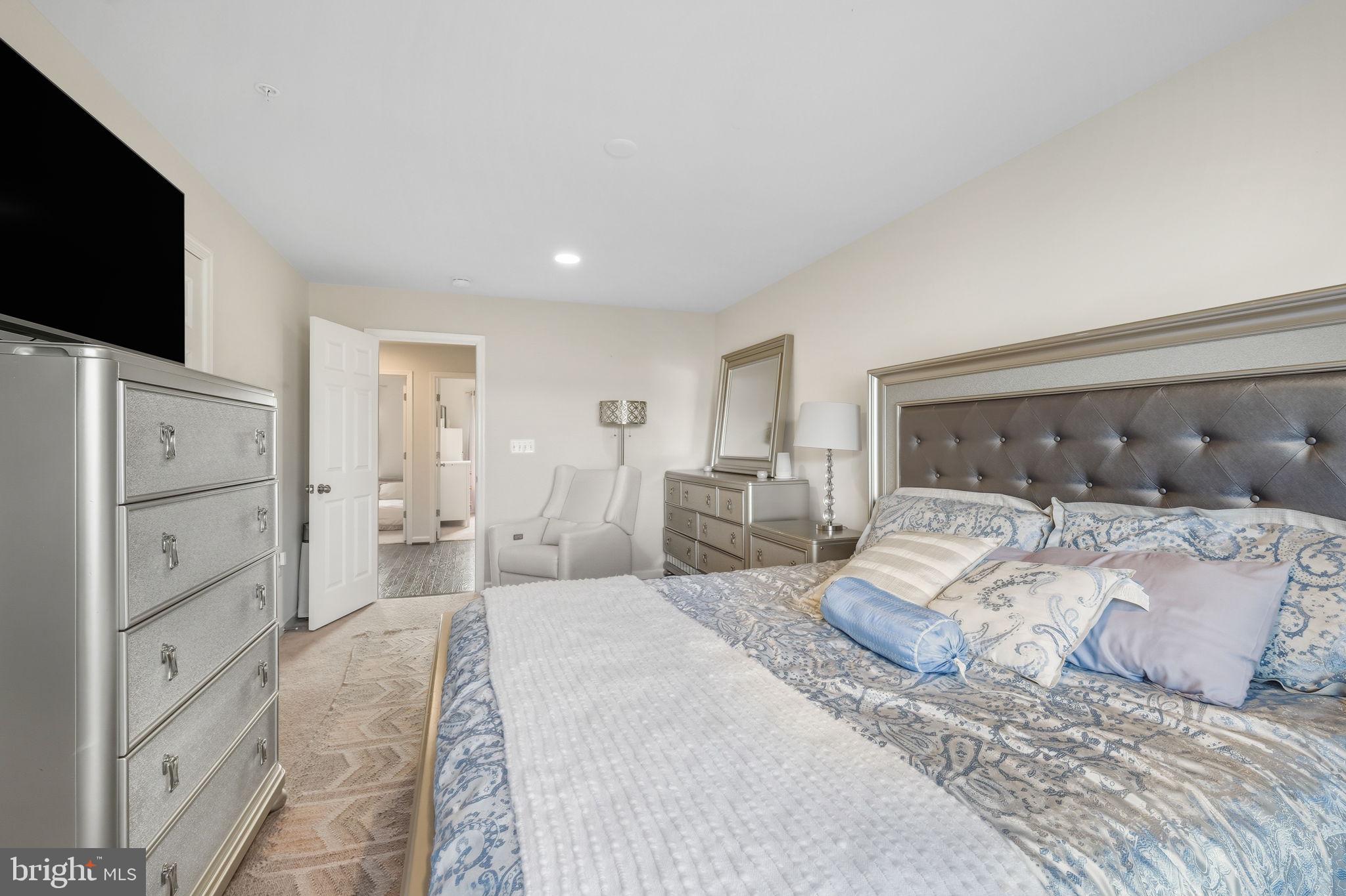 BRADFORD'S LANDING - Residential