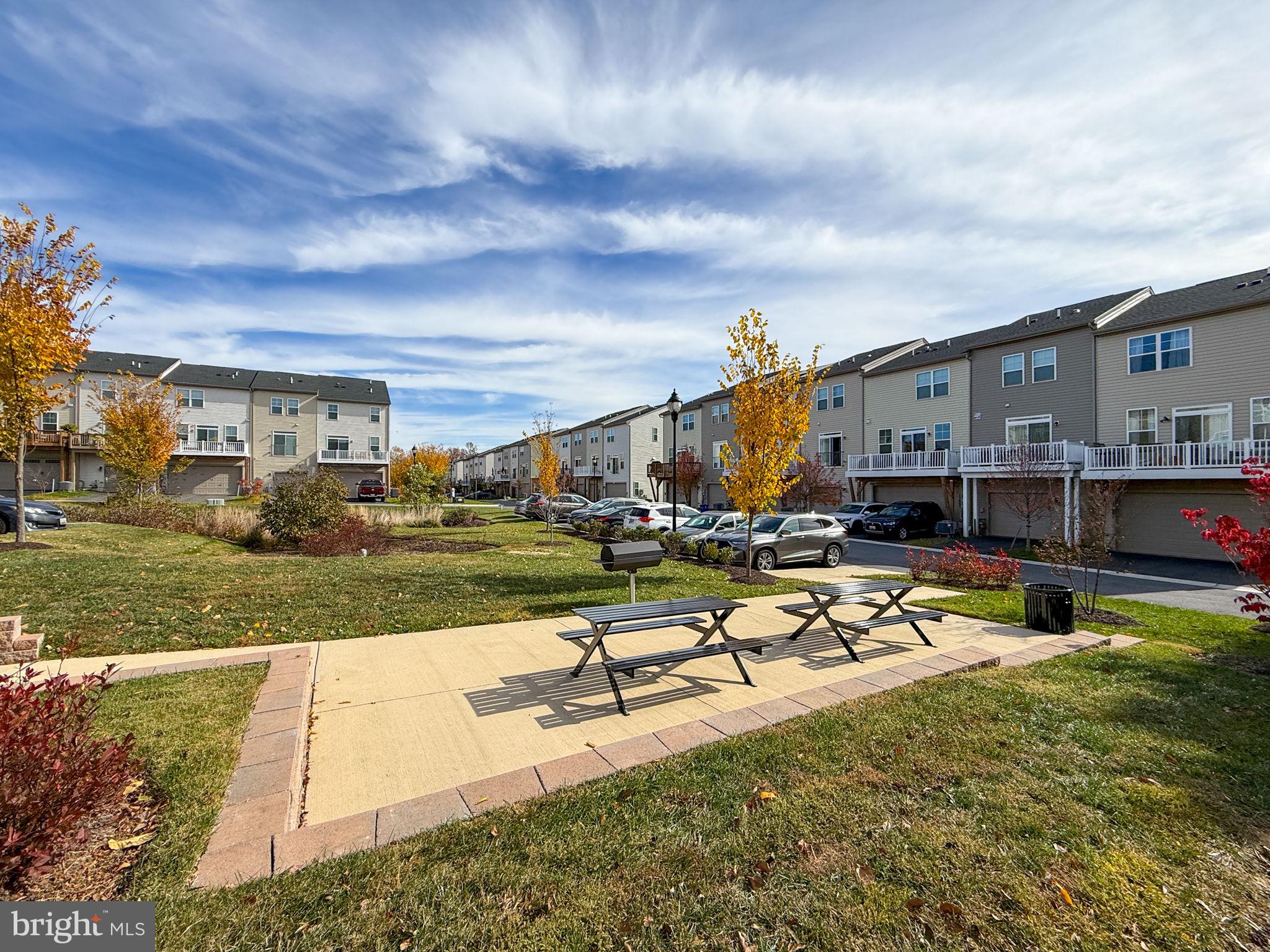 BRADFORD'S LANDING - Residential