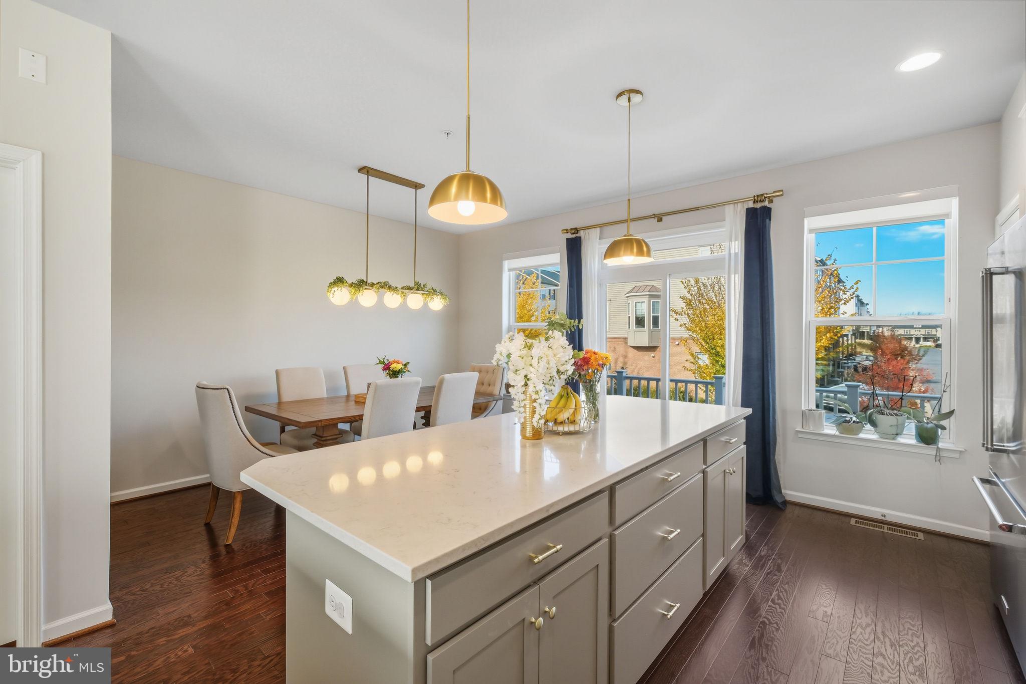 BRADFORD'S LANDING - Residential